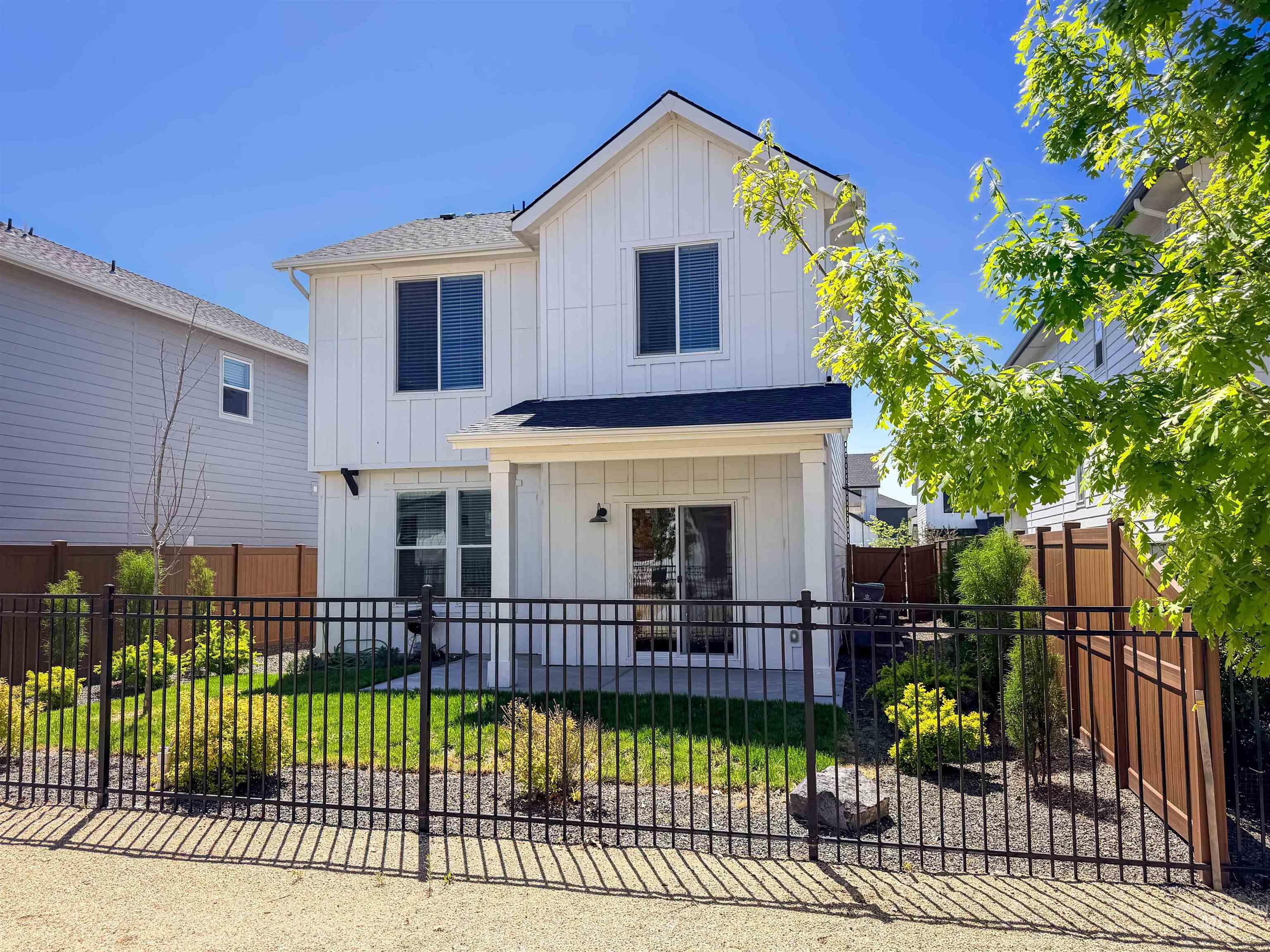 7136 W Riverwood St, Boise, Idaho 83709, 3 Bedrooms, 2.5 Bathrooms, Residential For Sale, Price $460,000,MLS 98983185