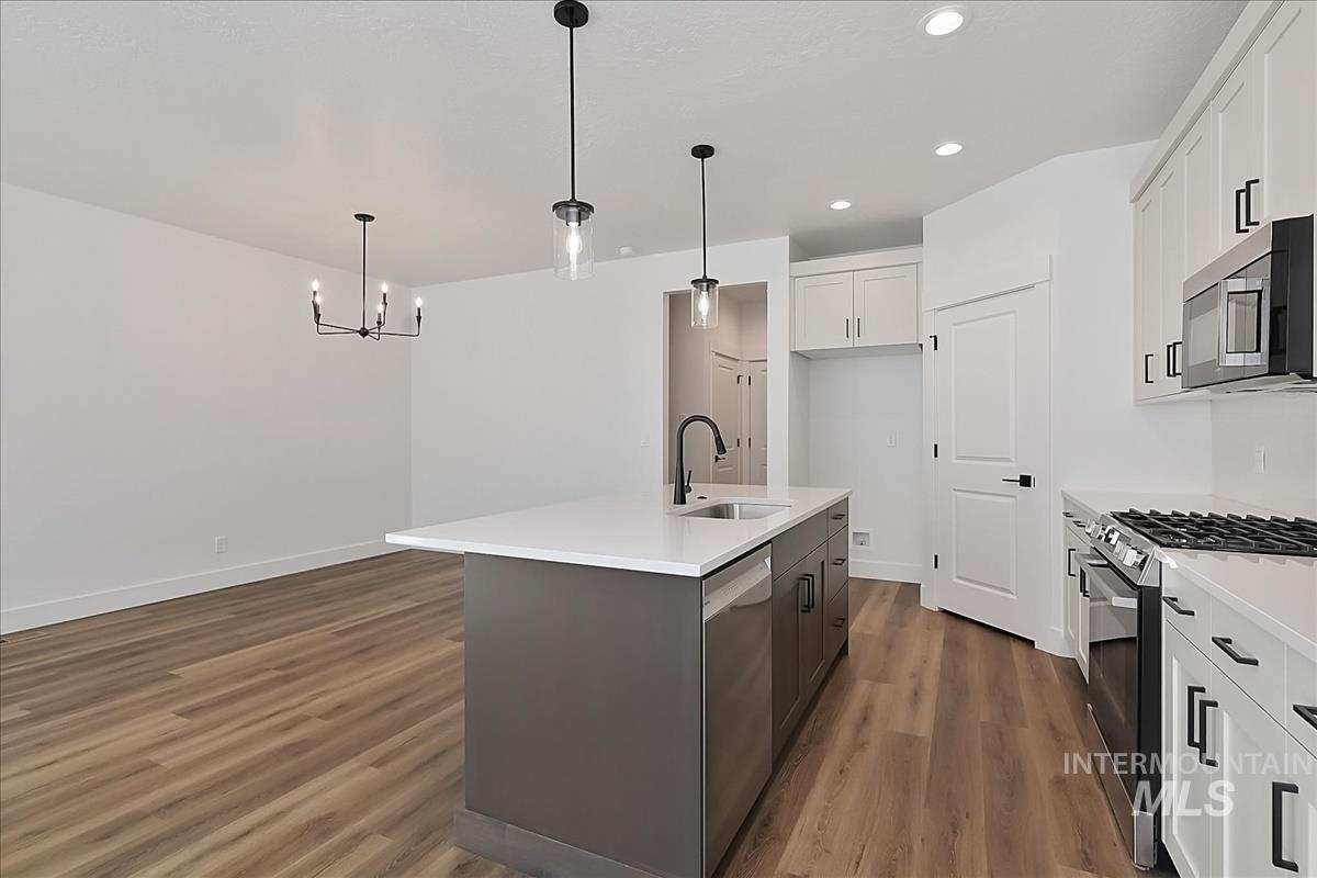 756 S Calhoun Ln, Star, Idaho 83669, 3 Bedrooms, 2.5 Bathrooms, Residential For Sale, Price $429,880,MLS 98983186