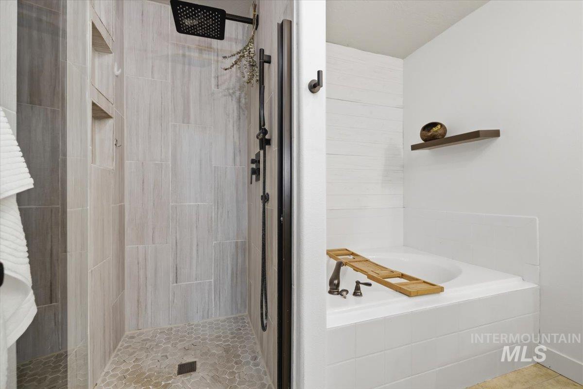 4124 S Raintree Dr., Nampa, Idaho 83686, 4 Bedrooms, 2.5 Bathrooms, Residential For Sale, Price $459,900, 98983190