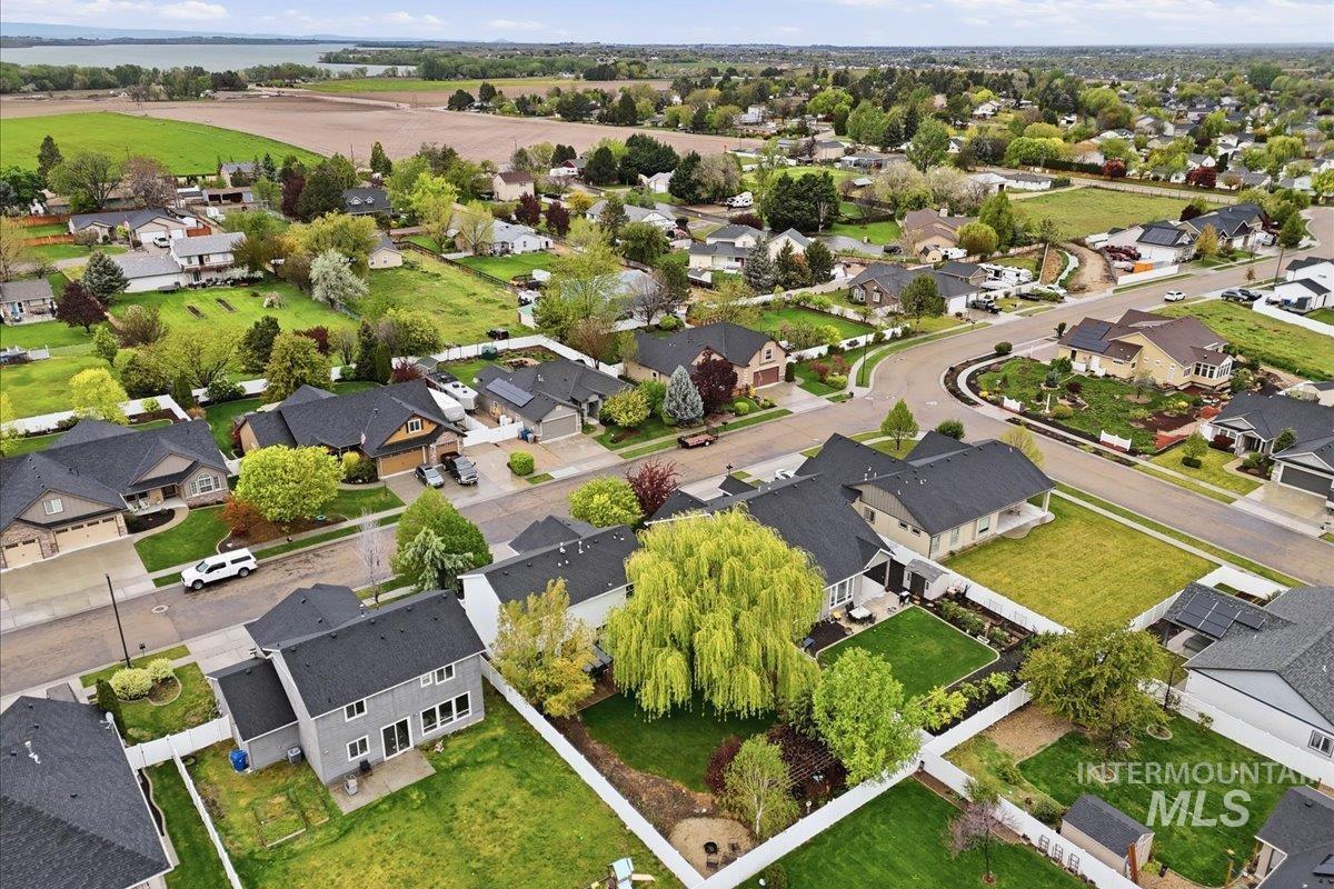 4124 S Raintree Dr., Nampa, Idaho 83686, 4 Bedrooms, 2.5 Bathrooms, Residential For Sale, Price $459,900, 98983190