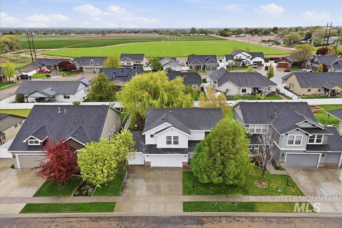 4124 S Raintree Dr., Nampa, Idaho 83686, 4 Bedrooms, 2.5 Bathrooms, Residential For Sale, Price $459,900, 98983190