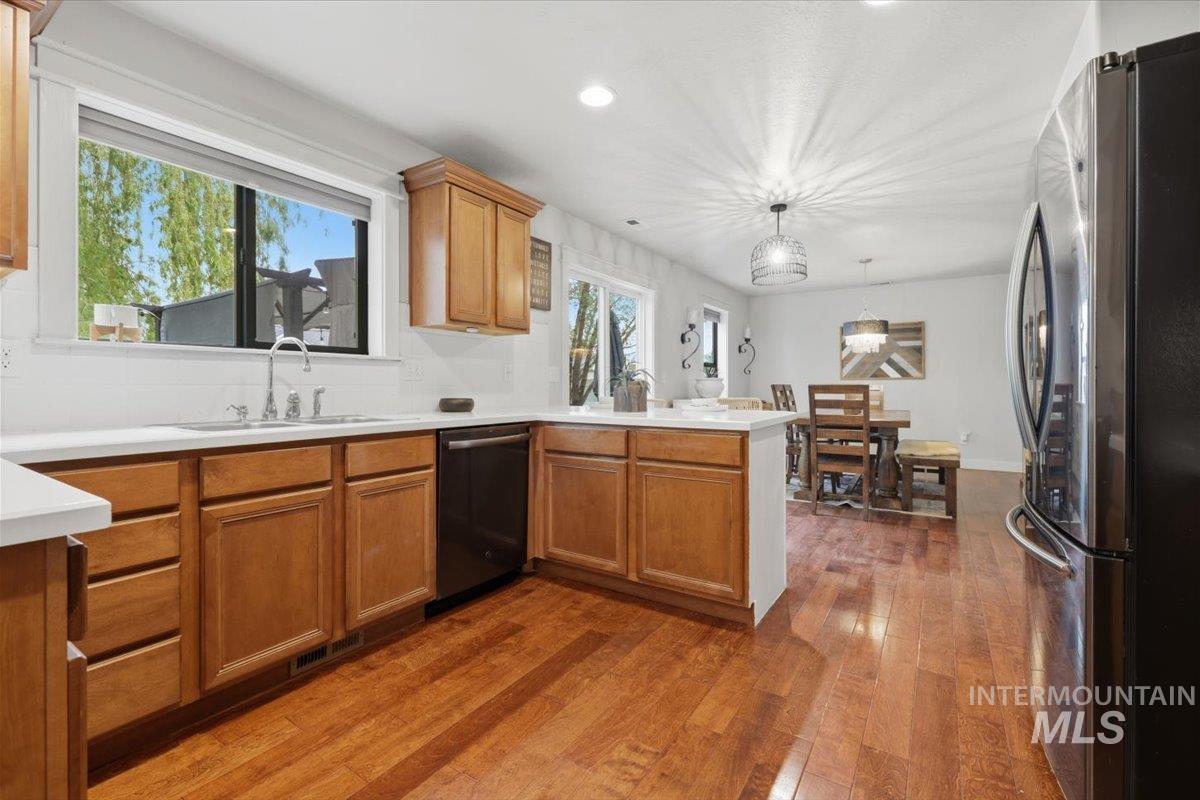 4124 S Raintree Dr., Nampa, Idaho 83686, 4 Bedrooms, 2.5 Bathrooms, Residential For Sale, Price $459,900, 98983190