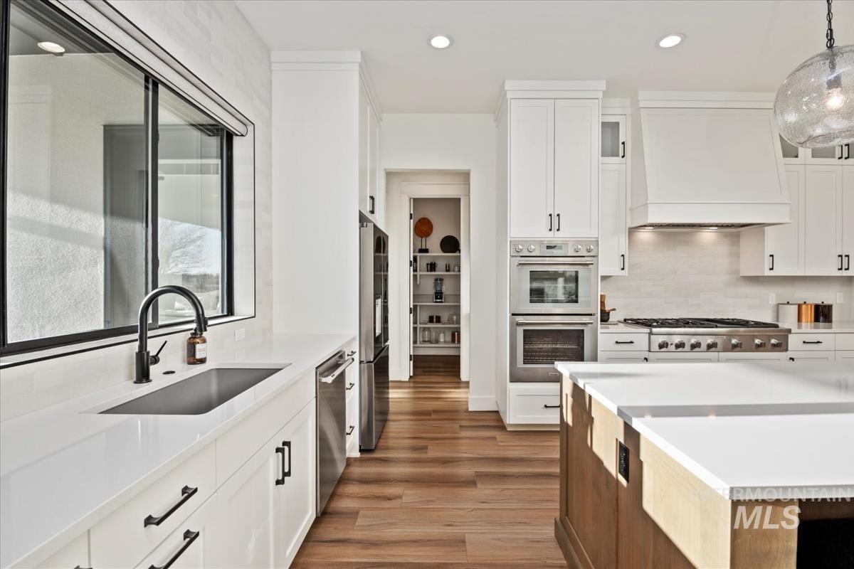 6509 Big Wood Way, Star, Idaho 83669, 4 Bedrooms, 4.5 Bathrooms, Residential For Sale, Price $1,399,000,MLS 98983191