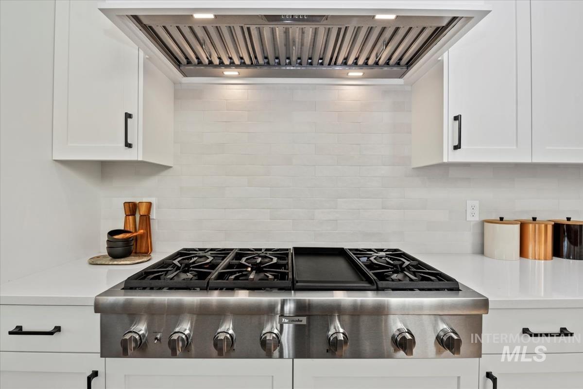 6509 Big Wood Way, Star, Idaho 83669, 4 Bedrooms, 4.5 Bathrooms, Residential For Sale, Price $1,399,000,MLS 98983191