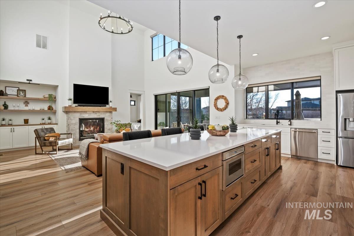 6509 Big Wood Way, Star, Idaho 83669, 4 Bedrooms, 4.5 Bathrooms, Residential For Sale, Price $1,399,000,MLS 98983191