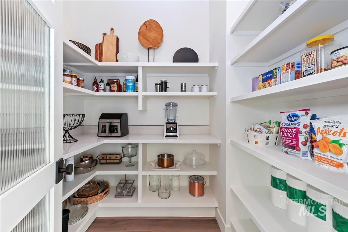 6509 Big Wood Way, Star, Idaho 83669, 4 Bedrooms, 4.5 Bathrooms, Residential For Sale, Price $1,399,000,MLS 98983191