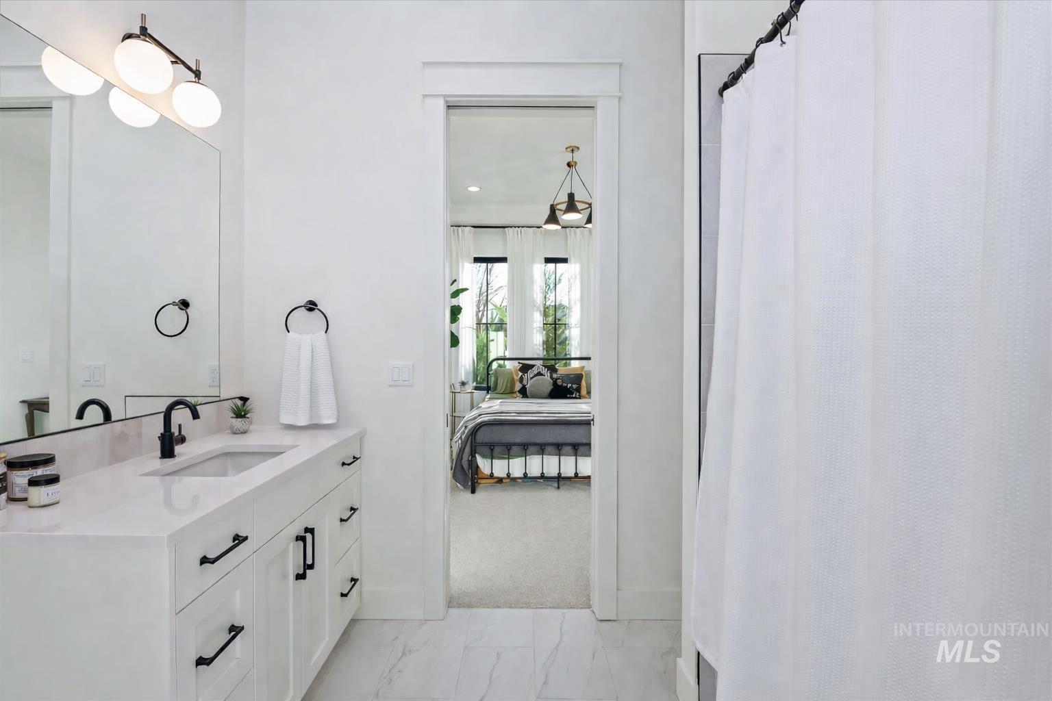 6509 Big Wood Way, Star, Idaho 83669, 4 Bedrooms, 4.5 Bathrooms, Residential For Sale, Price $1,399,000,MLS 98983191