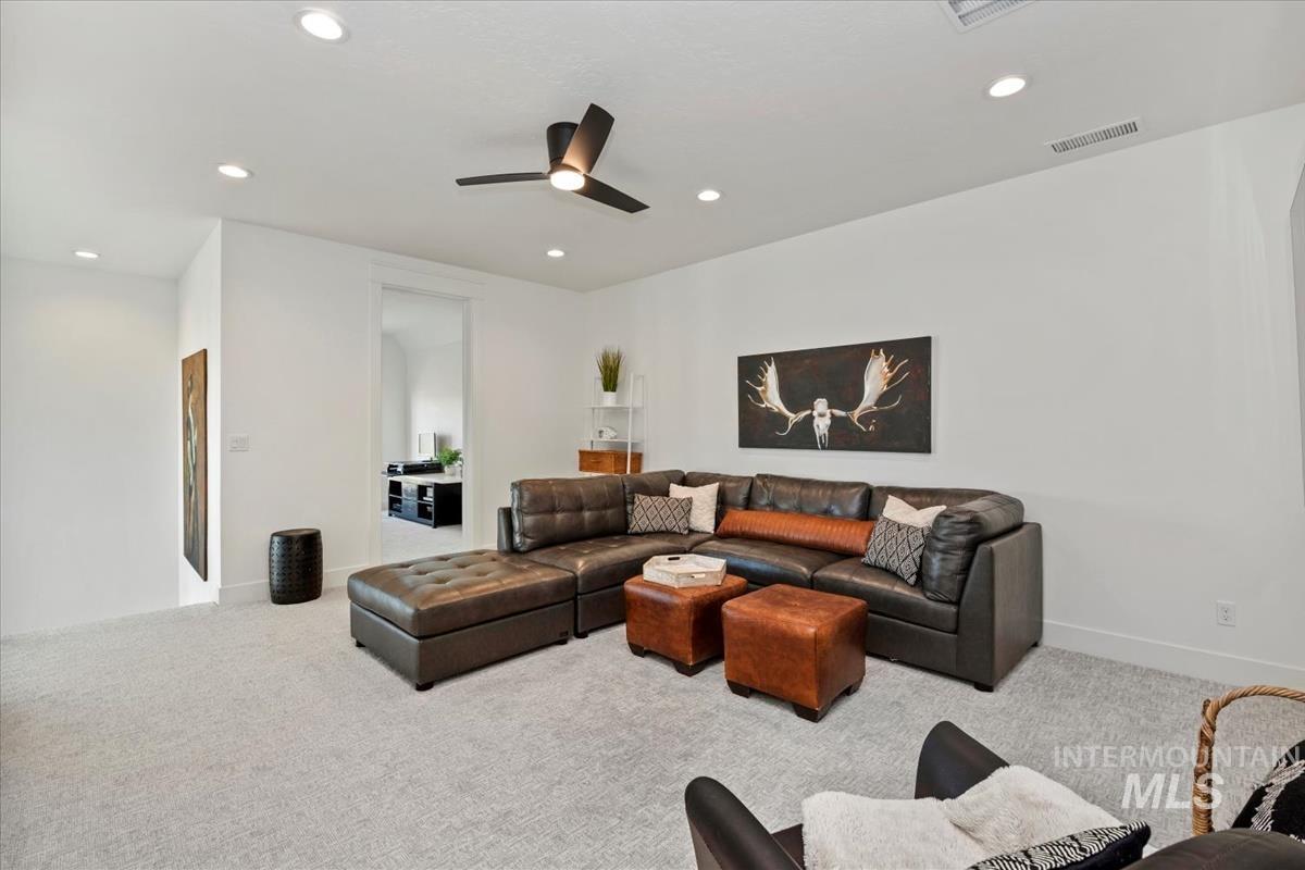 6509 Big Wood Way, Star, Idaho 83669, 4 Bedrooms, 4.5 Bathrooms, Residential For Sale, Price $1,399,000,MLS 98983191