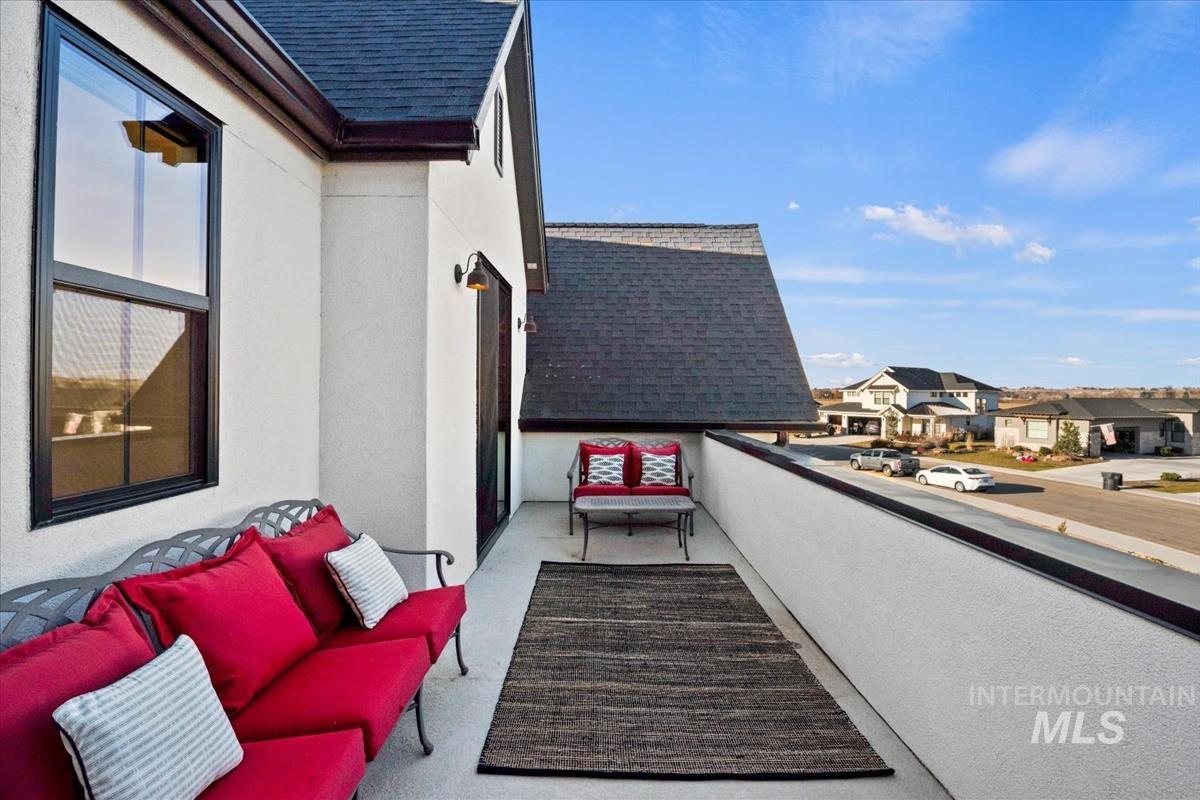 6509 Big Wood Way, Star, Idaho 83669, 4 Bedrooms, 4.5 Bathrooms, Residential For Sale, Price $1,399,000,MLS 98983191