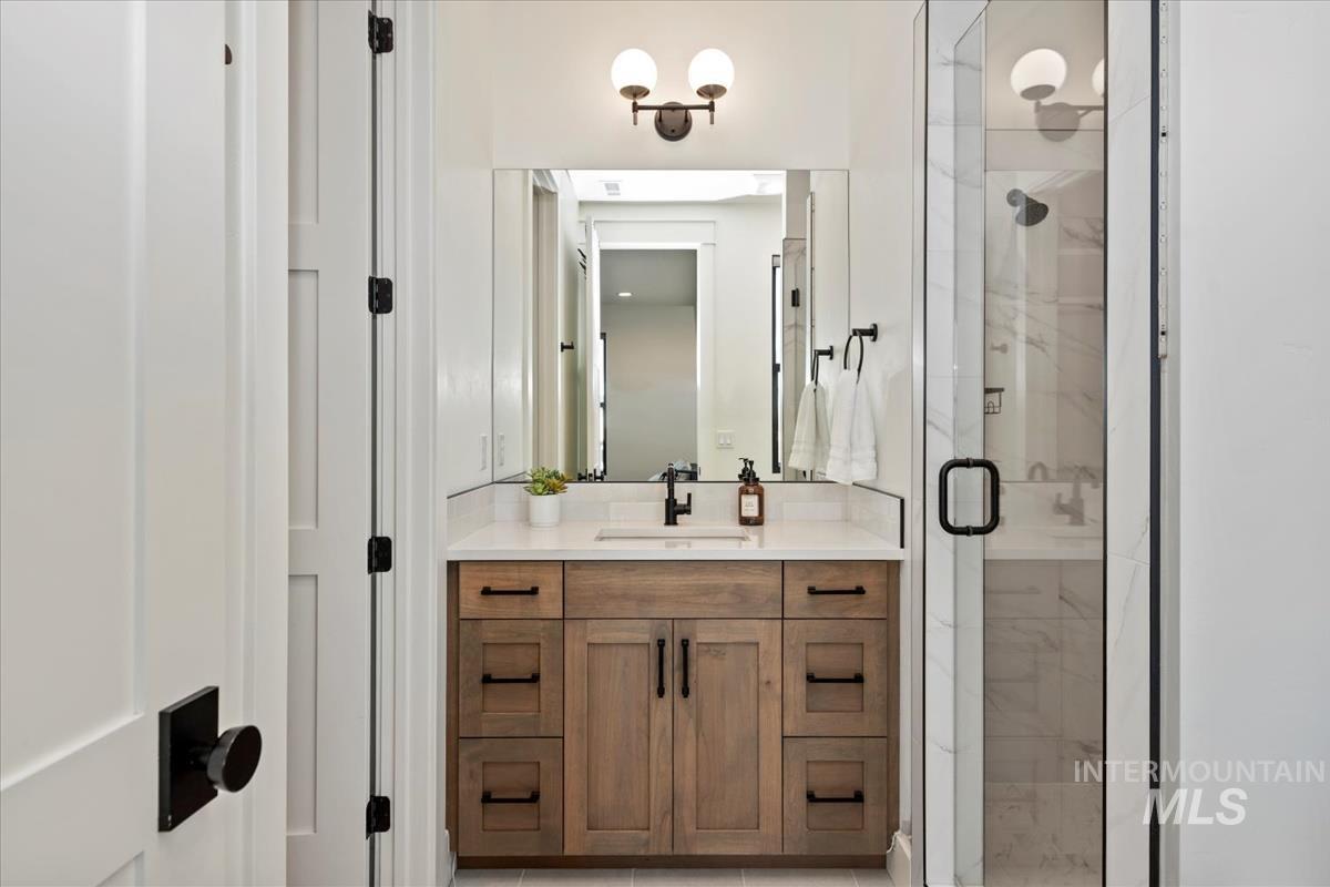 6509 Big Wood Way, Star, Idaho 83669, 4 Bedrooms, 4.5 Bathrooms, Residential For Sale, Price $1,399,000,MLS 98983191