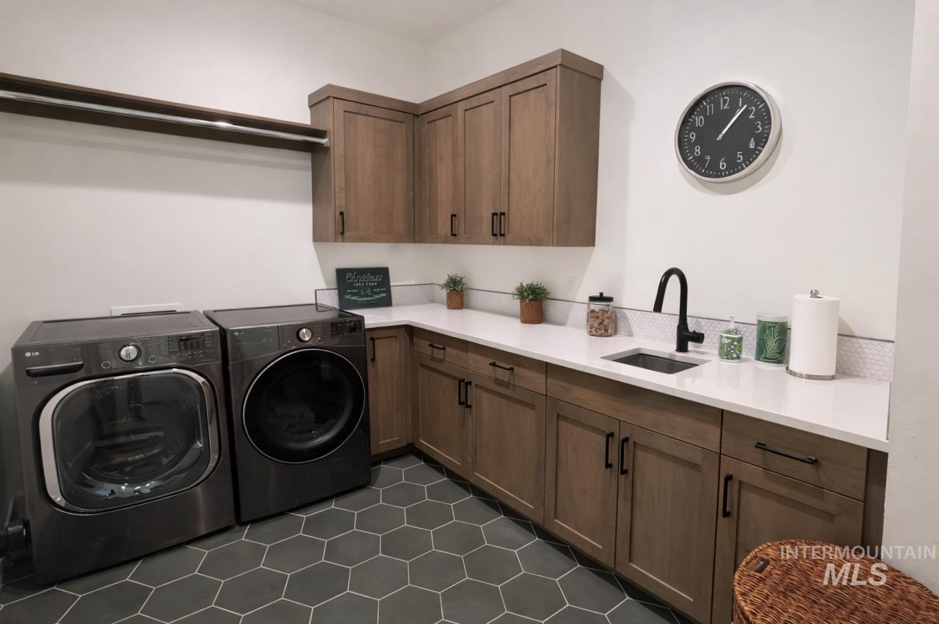 6509 Big Wood Way, Star, Idaho 83669, 4 Bedrooms, 4.5 Bathrooms, Residential For Sale, Price $1,399,000,MLS 98983191