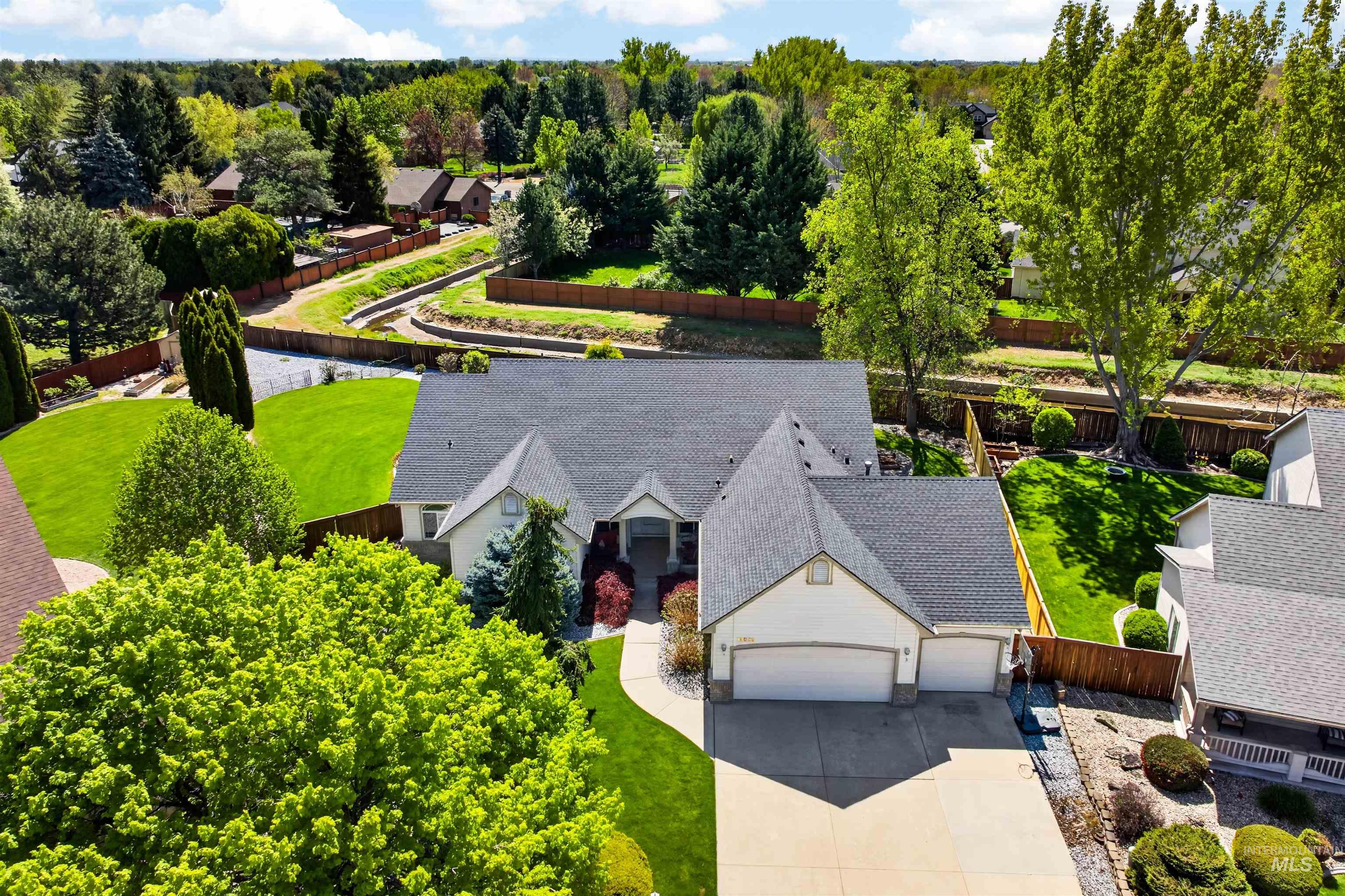 13033 W Picadilly St, Boise, Idaho 83713, 3 Bedrooms, 2.5 Bathrooms, Residential For Sale, Price $600,000, 98983194