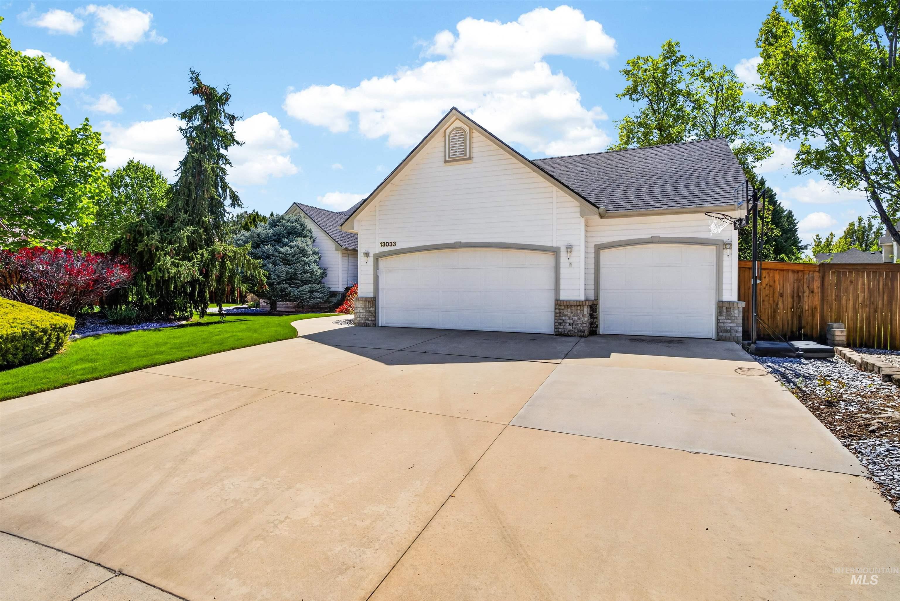13033 W Picadilly St, Boise, Idaho 83713, 3 Bedrooms, 2.5 Bathrooms, Residential For Sale, Price $600,000, 98983194