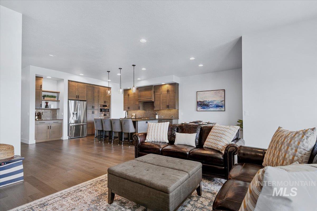 6787 E Warm Springs, Boise, Idaho 83716, 4 Bedrooms, 3 Bathrooms, Residential For Sale, Price $929,900, 98983195