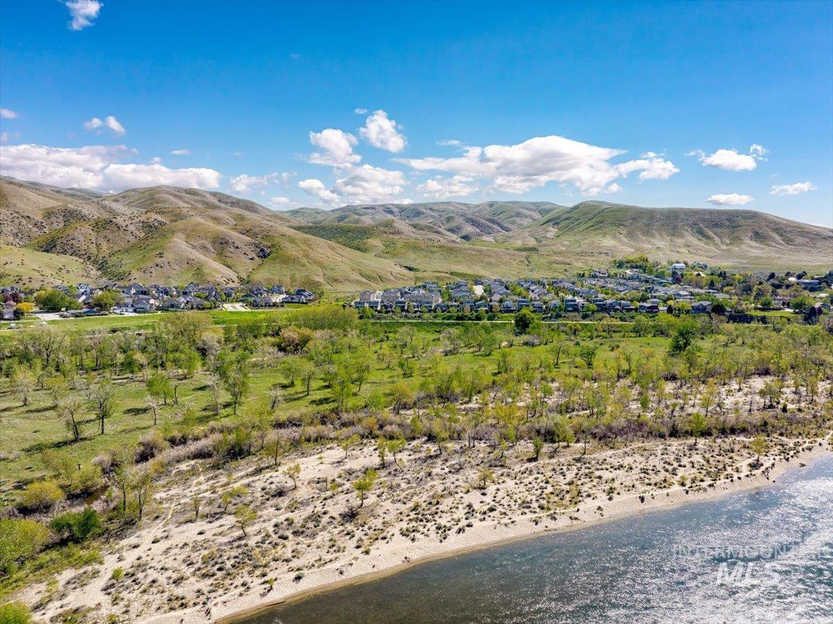 6787 E Warm Springs, Boise, Idaho 83716, 4 Bedrooms, 3 Bathrooms, Residential For Sale, Price $929,900, 98983195