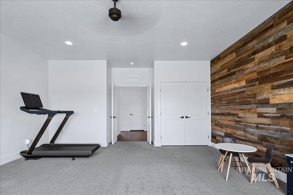 6787 E Warm Springs, Boise, Idaho 83716, 4 Bedrooms, 3 Bathrooms, Residential For Sale, Price $929,900, 98983195