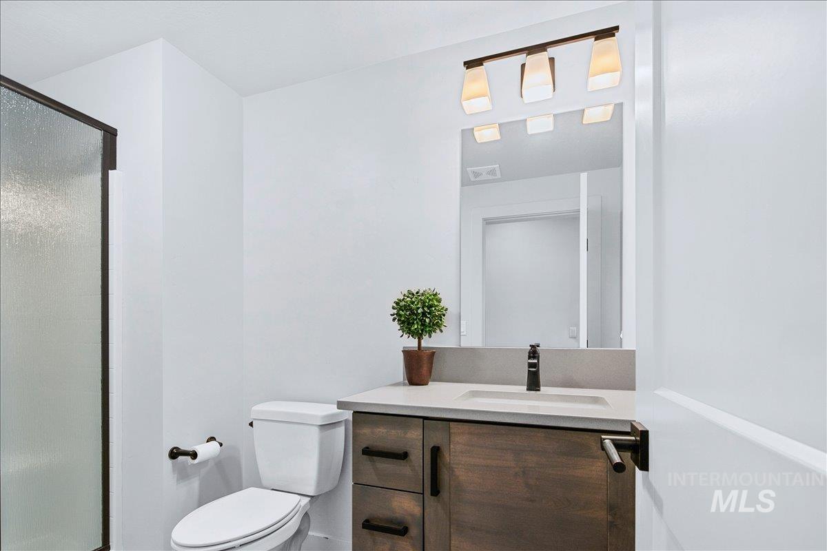 6787 E Warm Springs, Boise, Idaho 83716, 4 Bedrooms, 3 Bathrooms, Residential For Sale, Price $929,900, 98983195