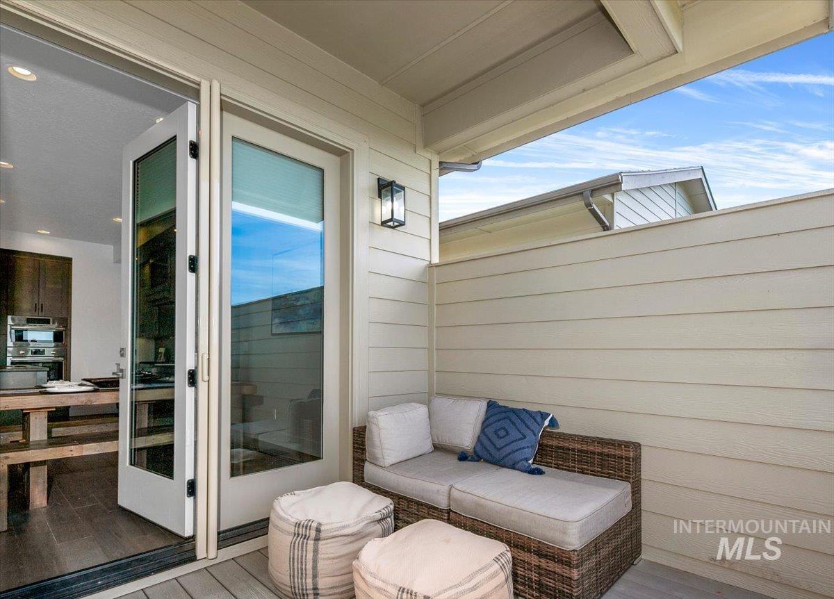 6787 E Warm Springs, Boise, Idaho 83716, 4 Bedrooms, 3 Bathrooms, Residential For Sale, Price $929,900, 98983195