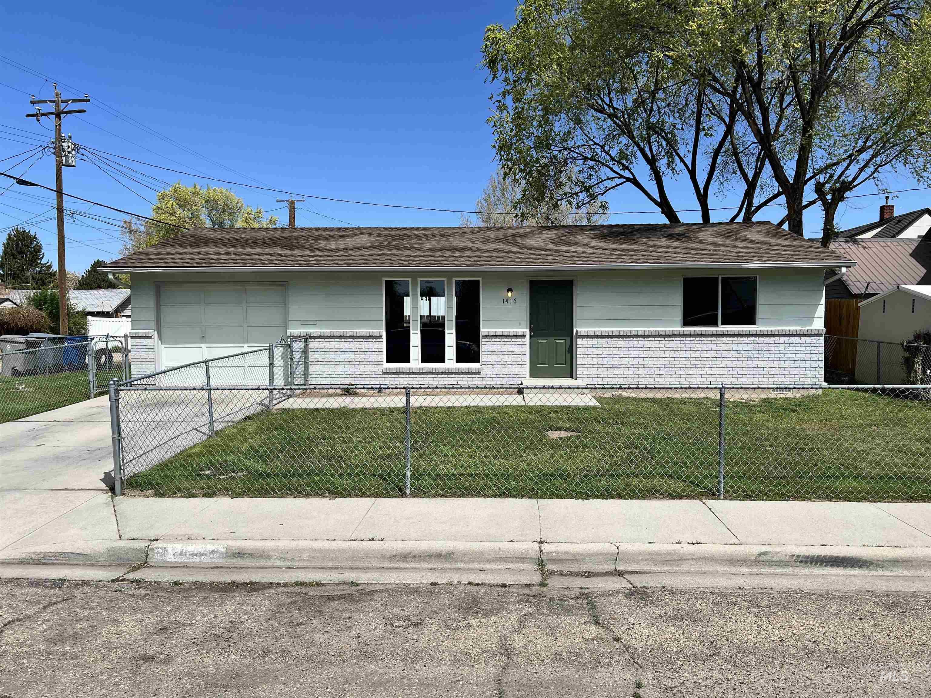 1416 11th St S, Nampa, Idaho 83651, 2 Bedrooms, 1 Bathroom, Residential For Sale, Price $324,900,MLS 98983196