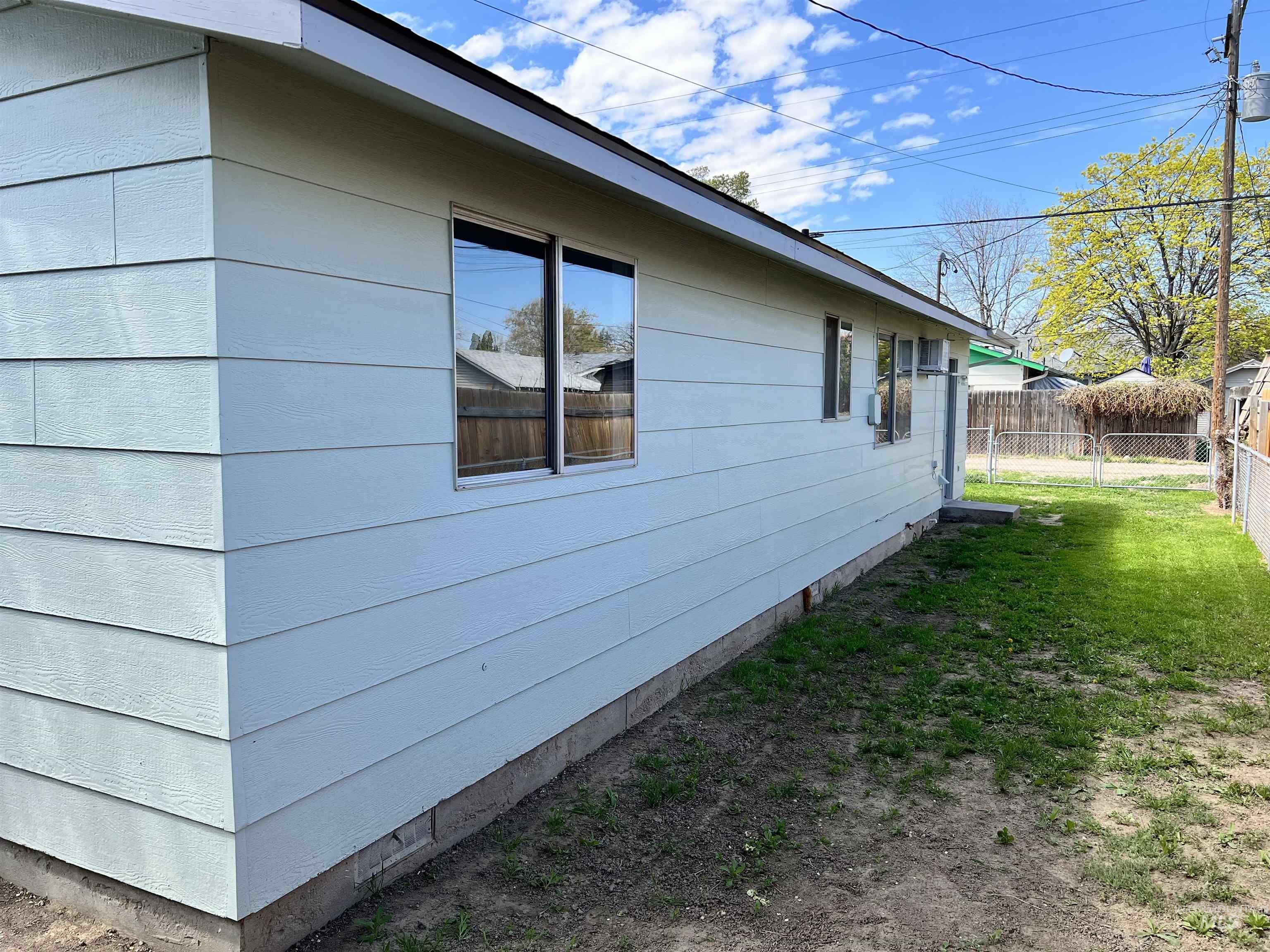 1416 11th St S, Nampa, Idaho 83651, 2 Bedrooms, 1 Bathroom, Residential For Sale, Price $324,900,MLS 98983196