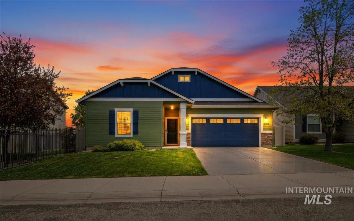 2726 E Riptide, Meridian, Idaho 83642, 3 Bedrooms, 2 Bathrooms, Residential For Sale, Price $399,900,MLS 98983197