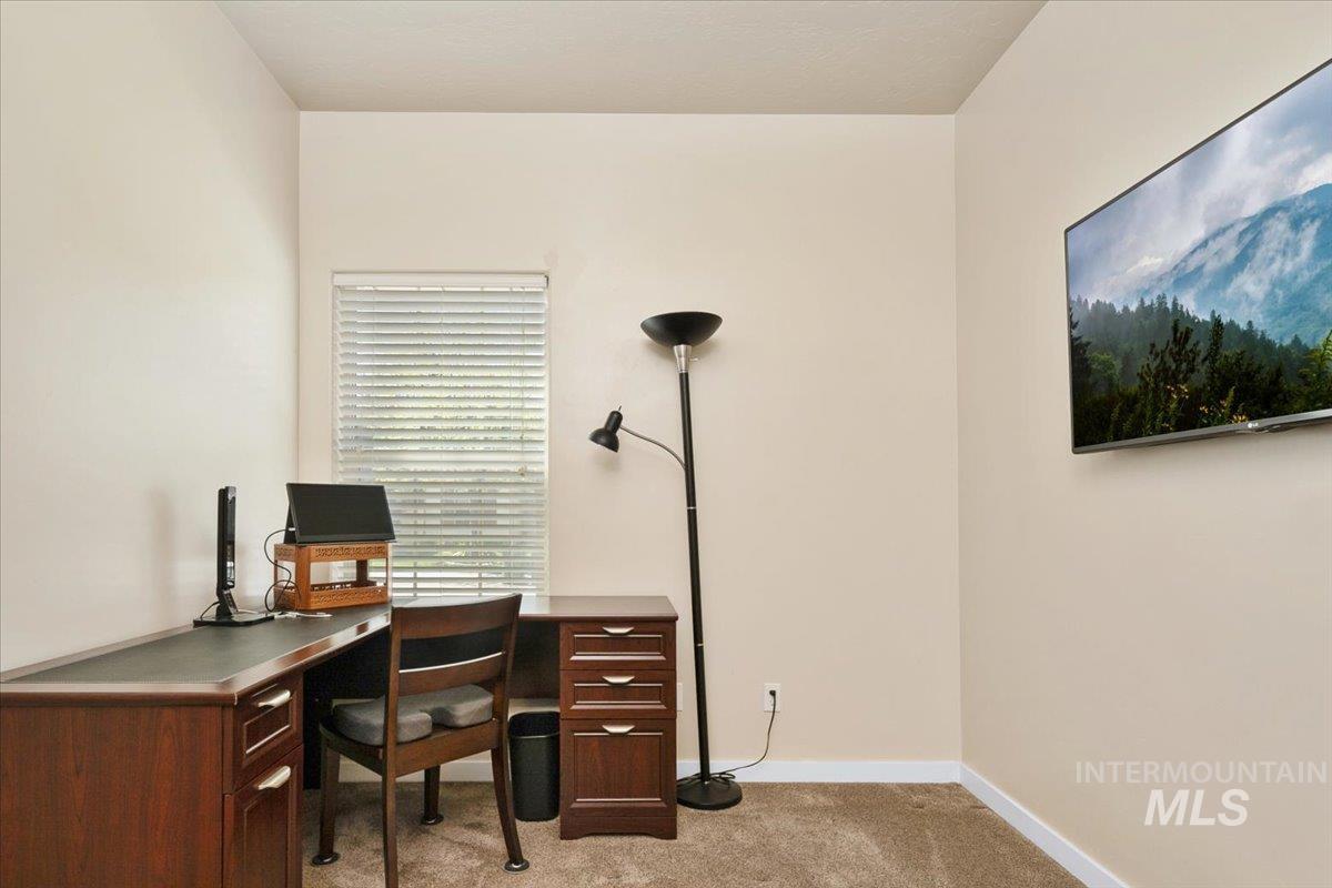 2726 E Riptide, Meridian, Idaho 83642, 3 Bedrooms, 2 Bathrooms, Residential For Sale, Price $399,900,MLS 98983197