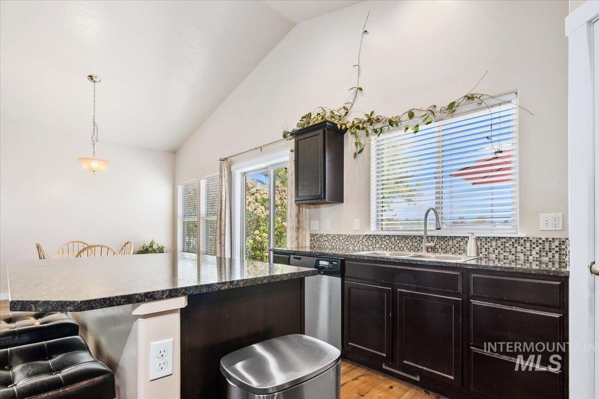 2726 E Riptide, Meridian, Idaho 83642, 3 Bedrooms, 2 Bathrooms, Residential For Sale, Price $399,900,MLS 98983197