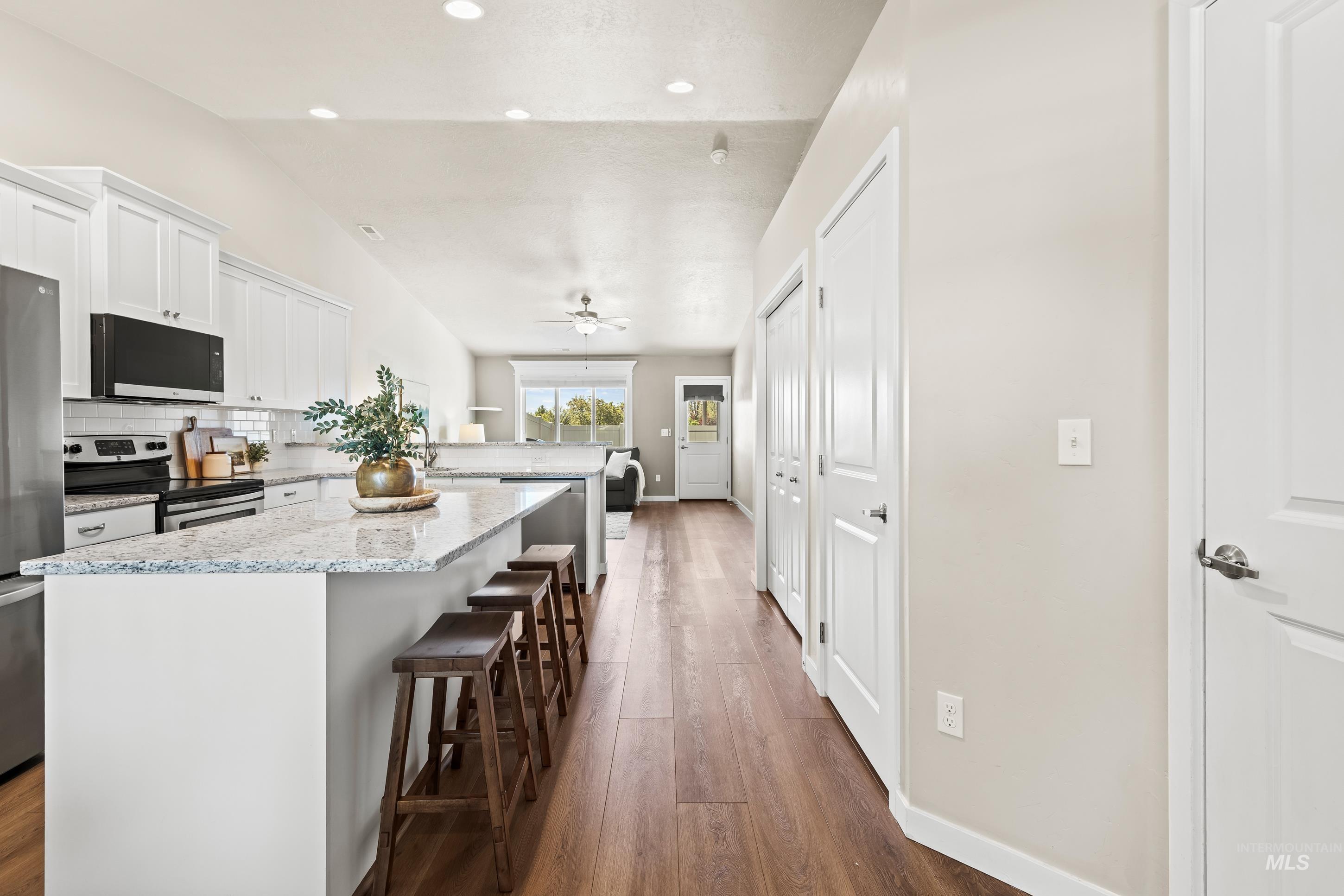 2667 E Apricot Drive, Meridian, Idaho 83646, 3 Bedrooms, 2 Bathrooms, Residential For Sale, Price $410,000,MLS 98983198