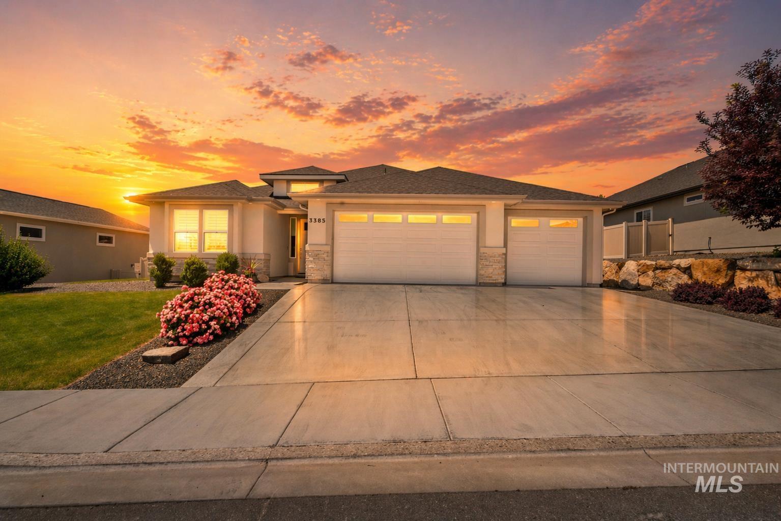 3385 N Roseland Way, Star, Idaho 83669, 3 Bedrooms, 2 Bathrooms, Residential For Sale, Price $717,500, 98983199