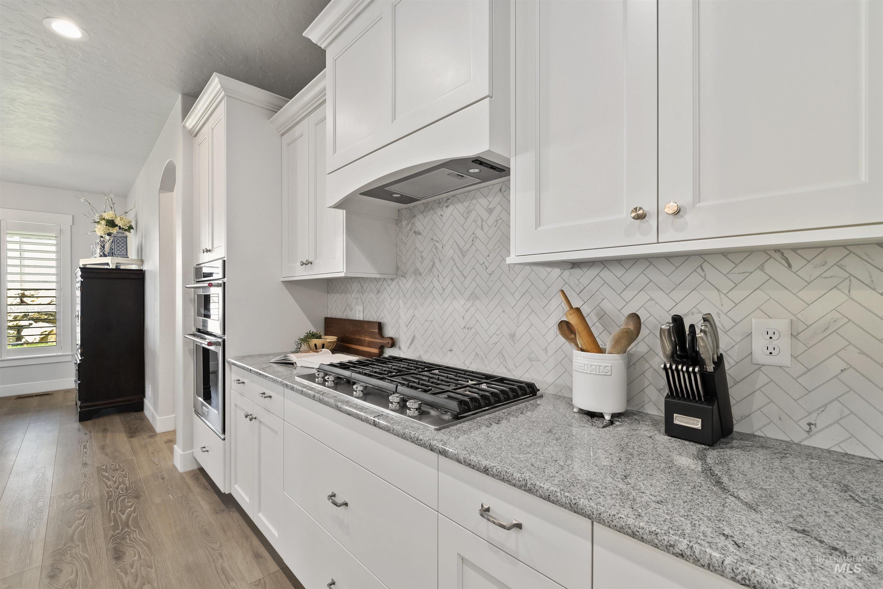 3385 N Roseland Way, Star, Idaho 83669, 3 Bedrooms, 2 Bathrooms, Residential For Sale, Price $717,500, 98983199