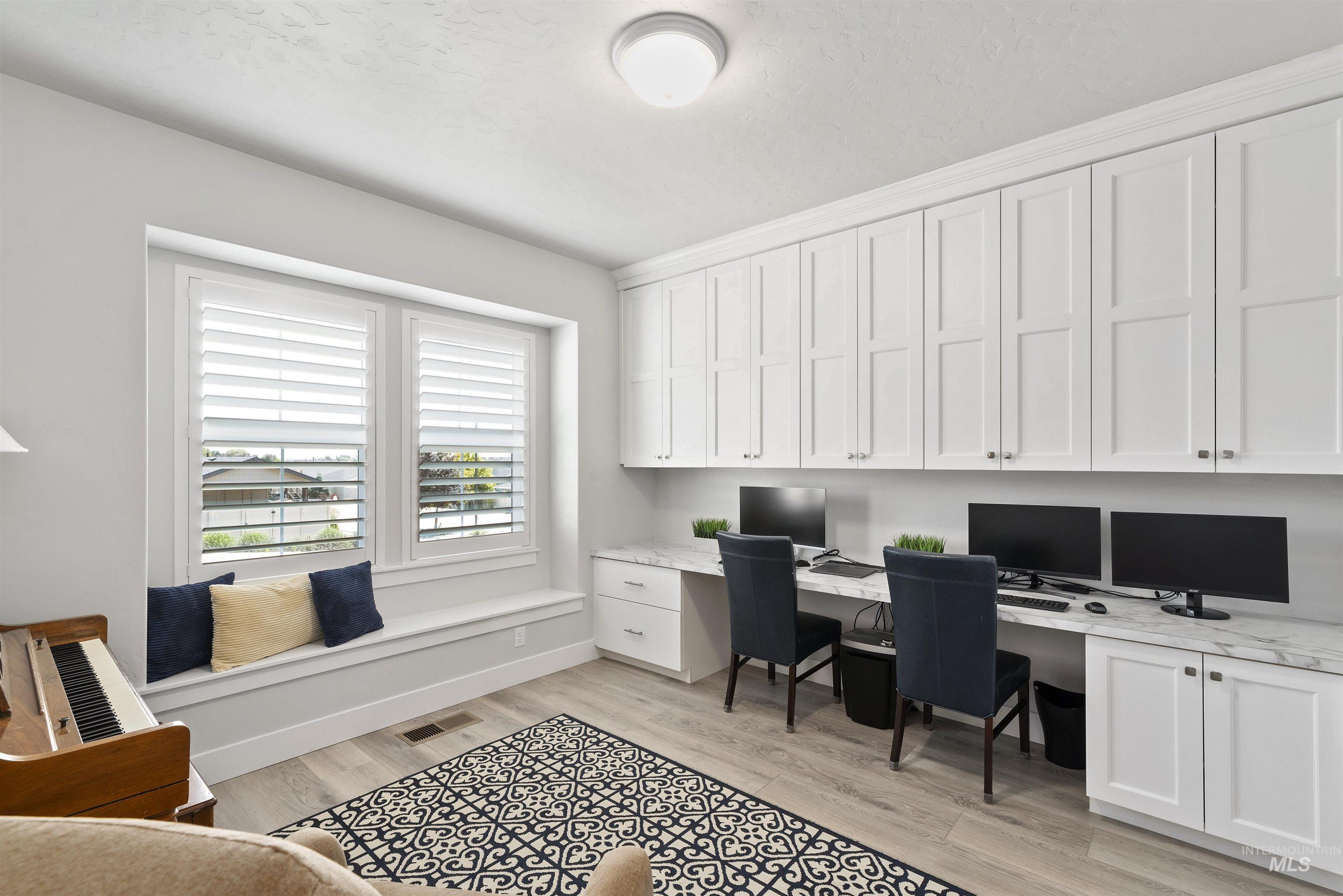 3385 N Roseland Way, Star, Idaho 83669, 3 Bedrooms, 2 Bathrooms, Residential For Sale, Price $717,500, 98983199