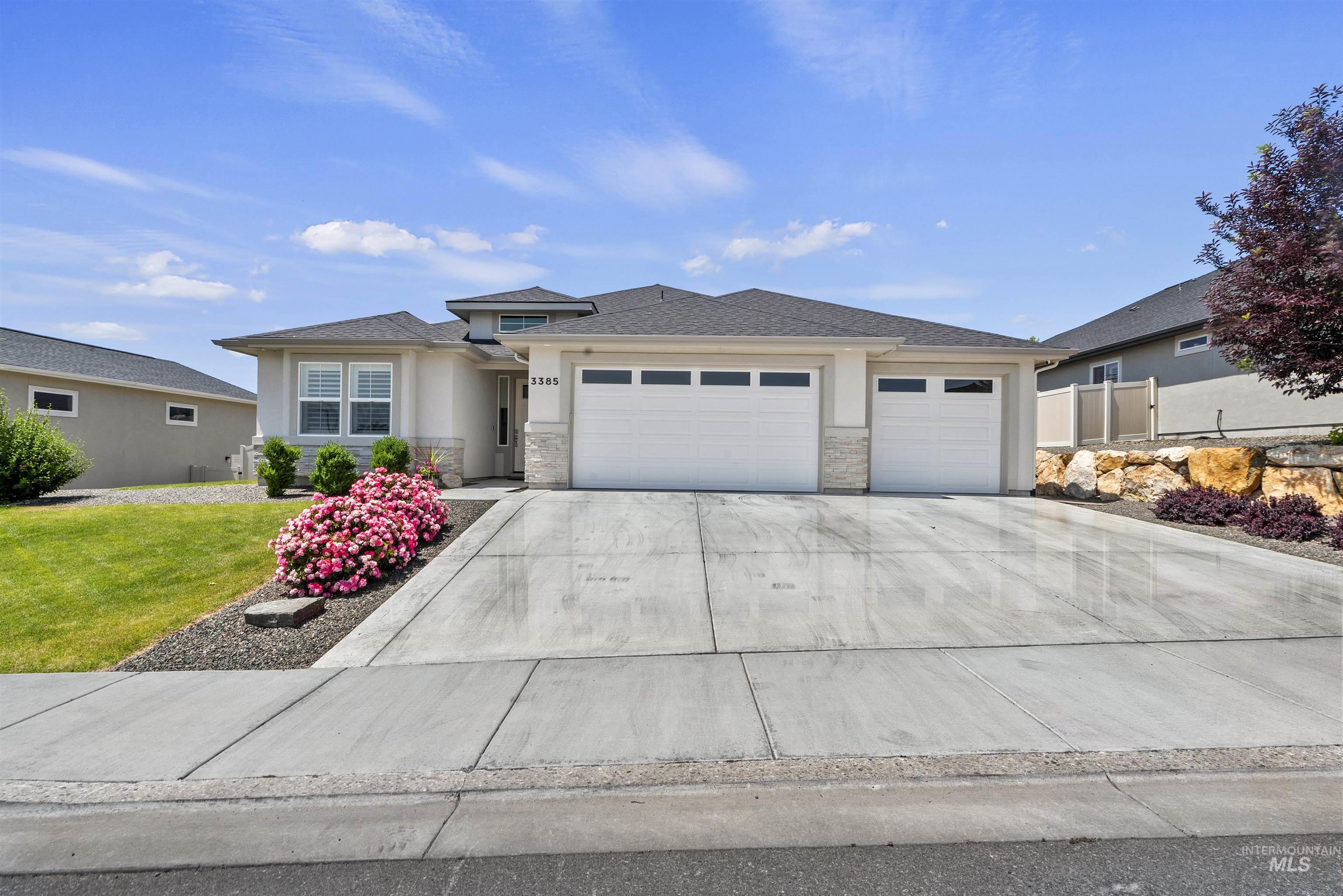 3385 N Roseland Way, Star, Idaho 83669, 3 Bedrooms, 2 Bathrooms, Residential For Sale, Price $717,500, 98983199