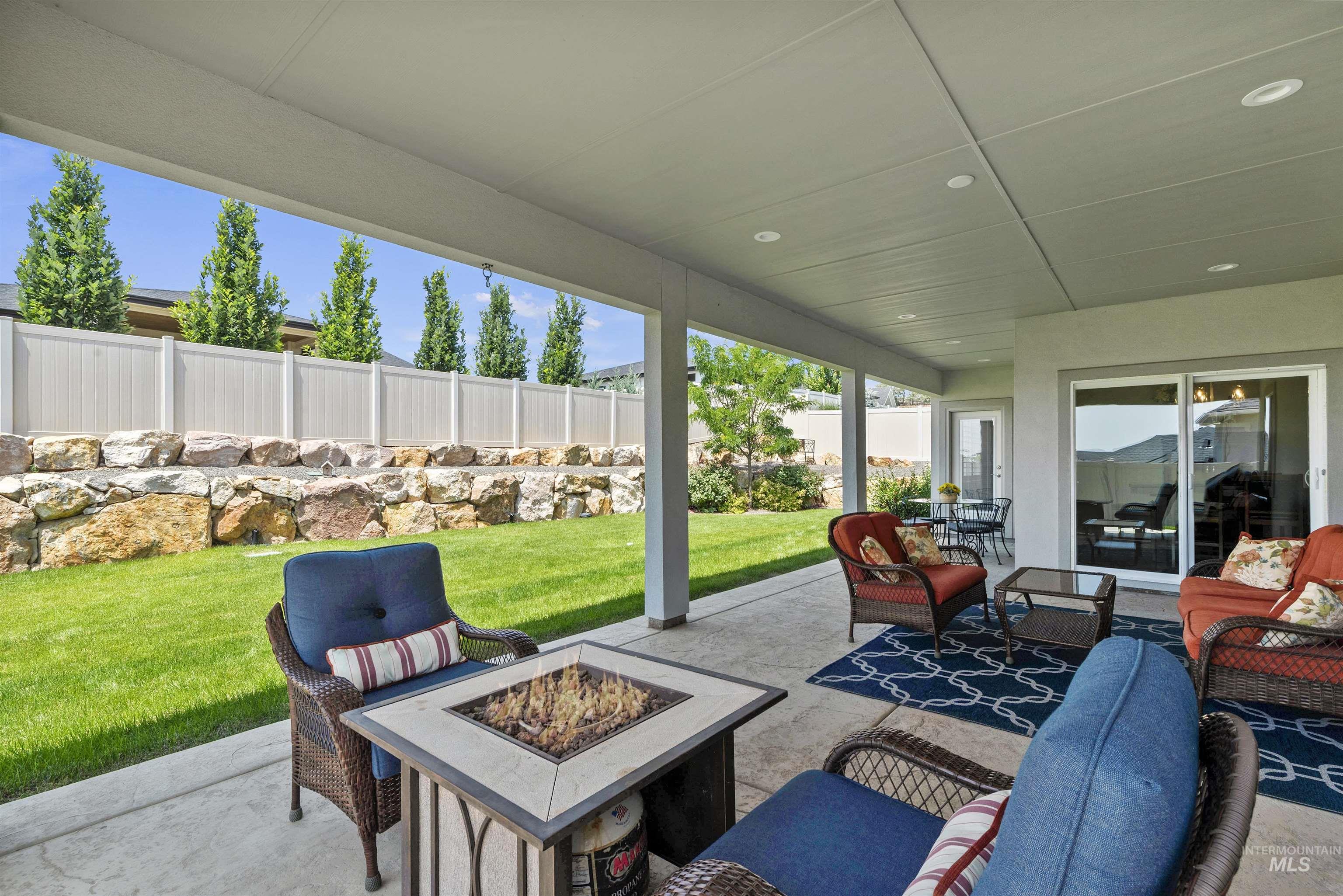 3385 N Roseland Way, Star, Idaho 83669, 3 Bedrooms, 2 Bathrooms, Residential For Sale, Price $717,500, 98983199