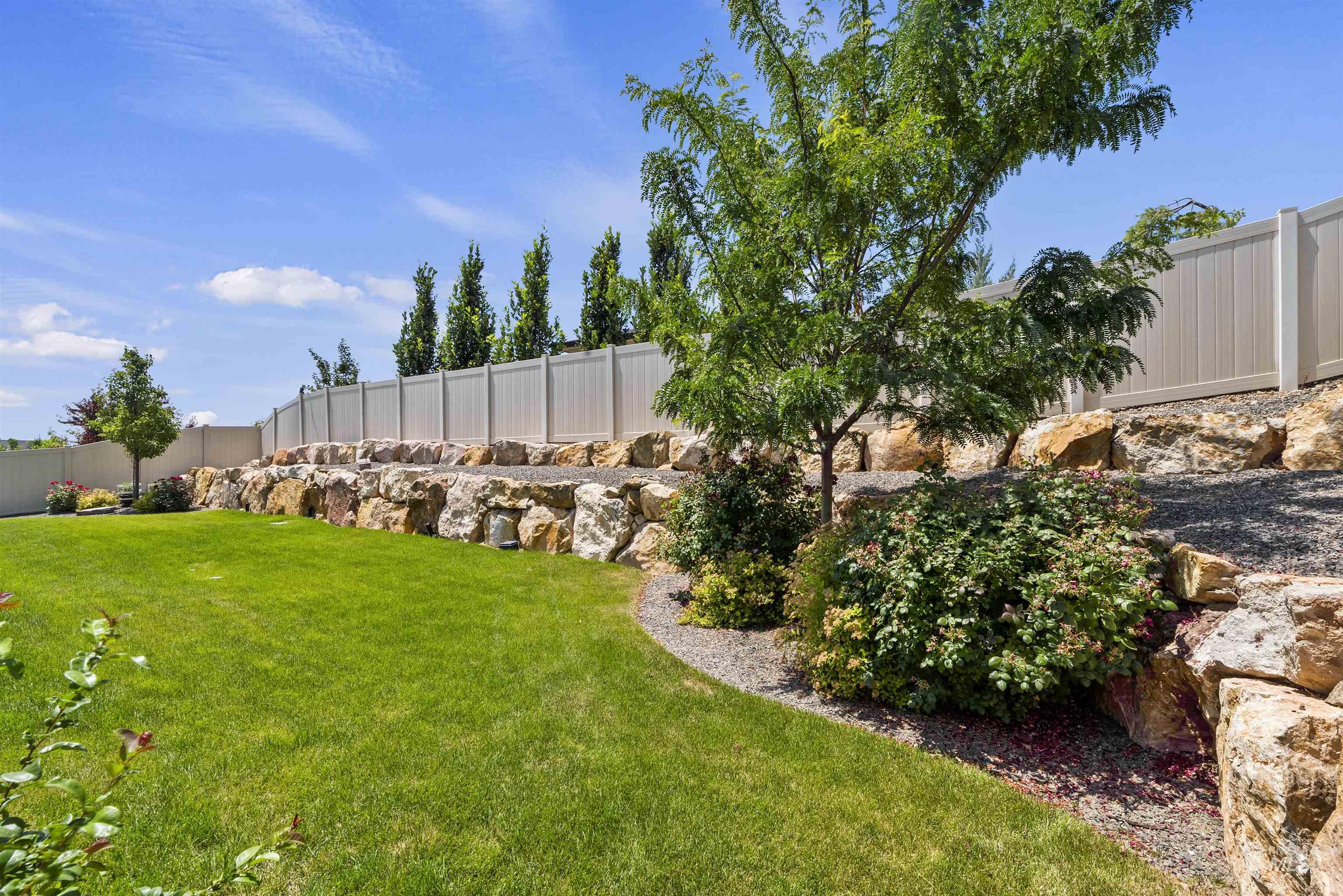 3385 N Roseland Way, Star, Idaho 83669, 3 Bedrooms, 2 Bathrooms, Residential For Sale, Price $717,500, 98983199