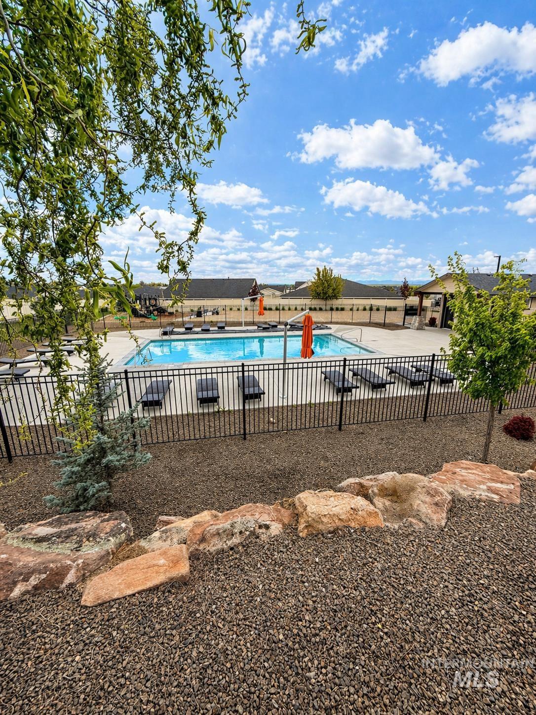 3385 N Roseland Way, Star, Idaho 83669, 3 Bedrooms, 2 Bathrooms, Residential For Sale, Price $717,500,MLS 98983199