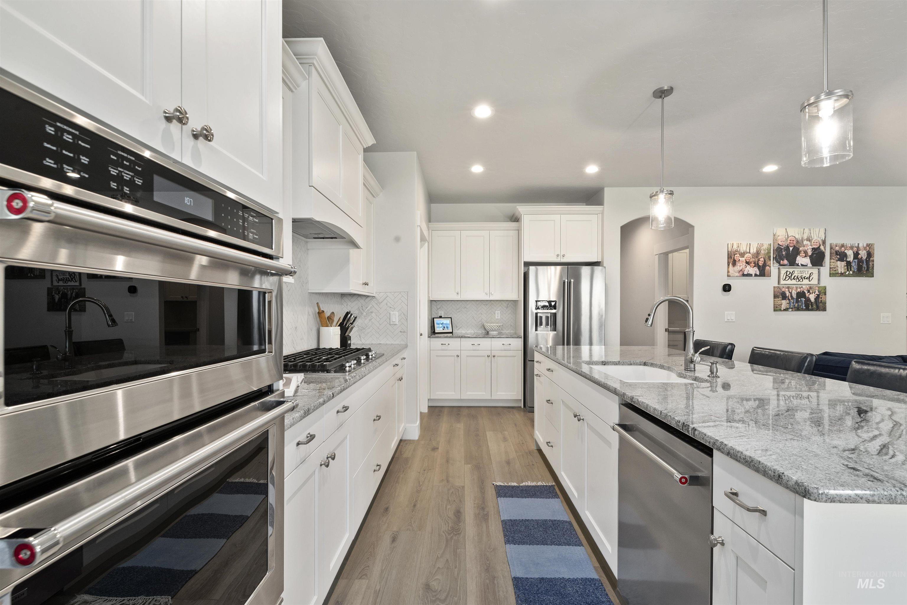 3385 N Roseland Way, Star, Idaho 83669, 3 Bedrooms, 2 Bathrooms, Residential For Sale, Price $717,500, 98983199