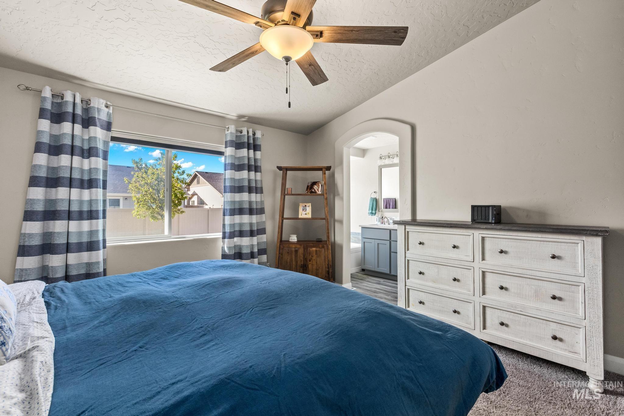 6085 E Mayfield, Nampa, Idaho 83687, 3 Bedrooms, 2 Bathrooms, Residential For Sale, Price $440,000,MLS 98983200