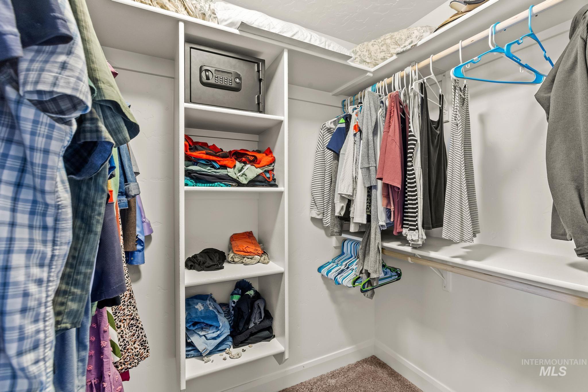 6085 E Mayfield, Nampa, Idaho 83687, 3 Bedrooms, 2 Bathrooms, Residential For Sale, Price $440,000,MLS 98983200