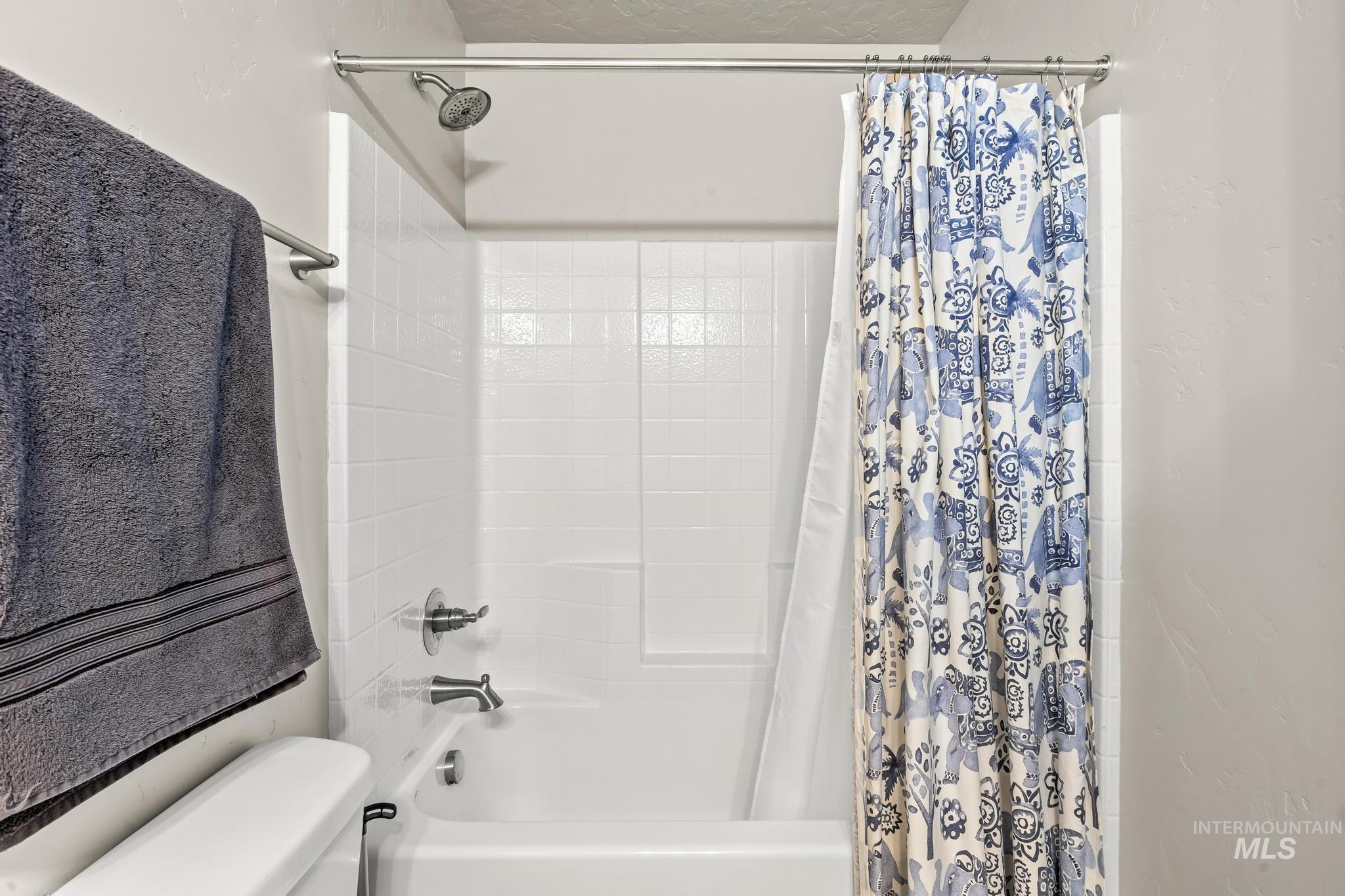 6085 E Mayfield, Nampa, Idaho 83687, 3 Bedrooms, 2 Bathrooms, Residential For Sale, Price $440,000,MLS 98983200