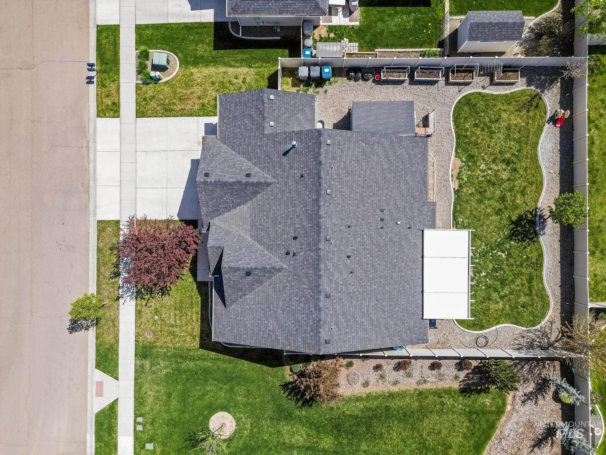 6085 E Mayfield, Nampa, Idaho 83687, 3 Bedrooms, 2 Bathrooms, Residential For Sale, Price $440,000,MLS 98983200