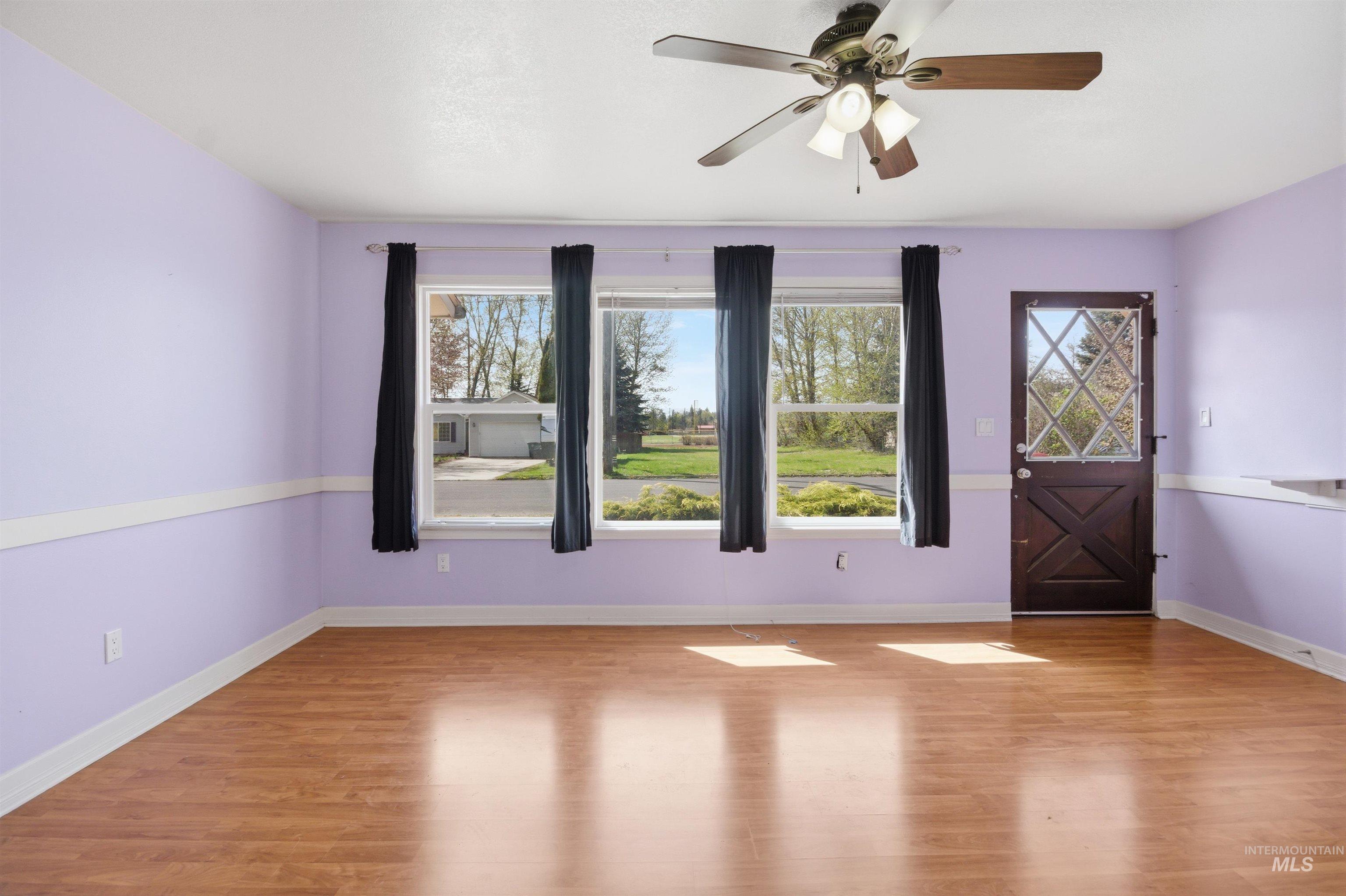 828 S Meadow St, Moscow, Idaho 83843, 3 Bedrooms, 1.5 Bathrooms, Residential For Sale, Price $359,000,MLS 98983201