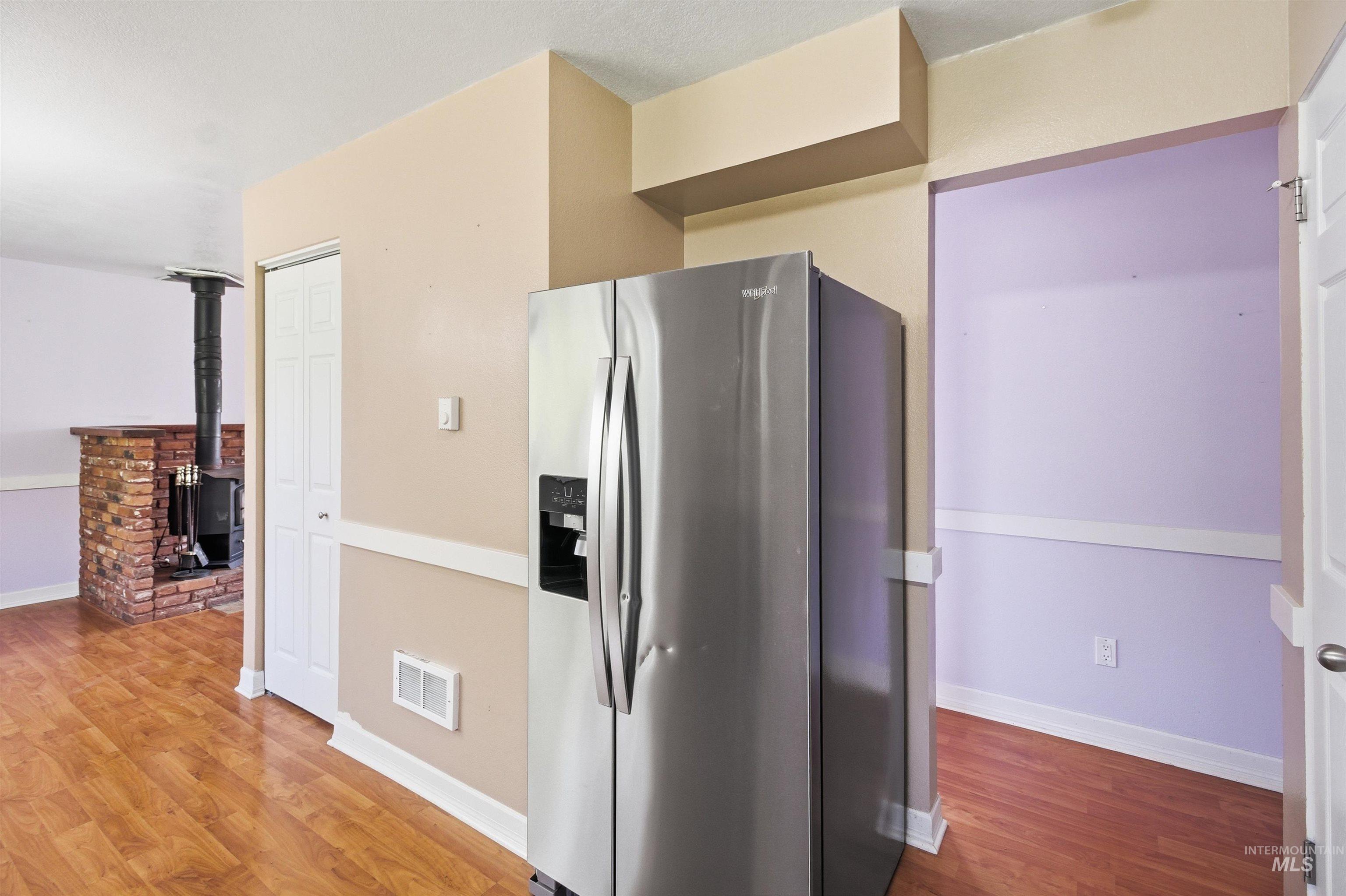 828 S Meadow St, Moscow, Idaho 83843, 3 Bedrooms, 1.5 Bathrooms, Residential For Sale, Price $359,000,MLS 98983201