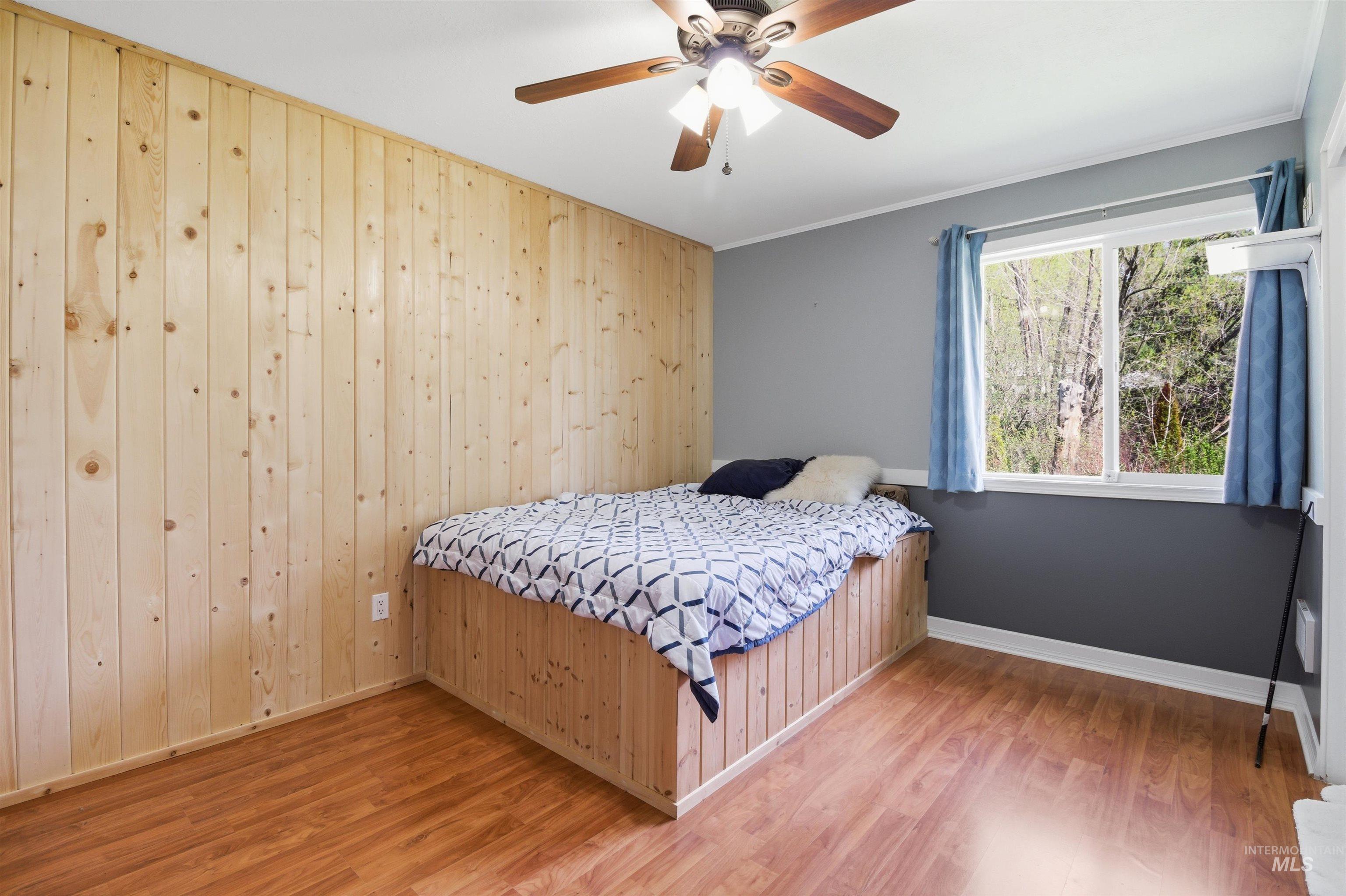 828 S Meadow St, Moscow, Idaho 83843, 3 Bedrooms, 1.5 Bathrooms, Residential For Sale, Price $359,000,MLS 98983201