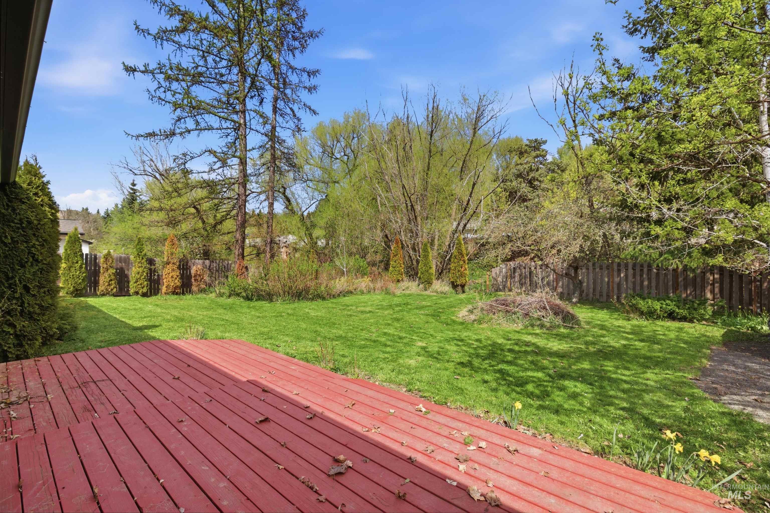 828 S Meadow St, Moscow, Idaho 83843, 3 Bedrooms, 1.5 Bathrooms, Residential For Sale, Price $359,000,MLS 98983201