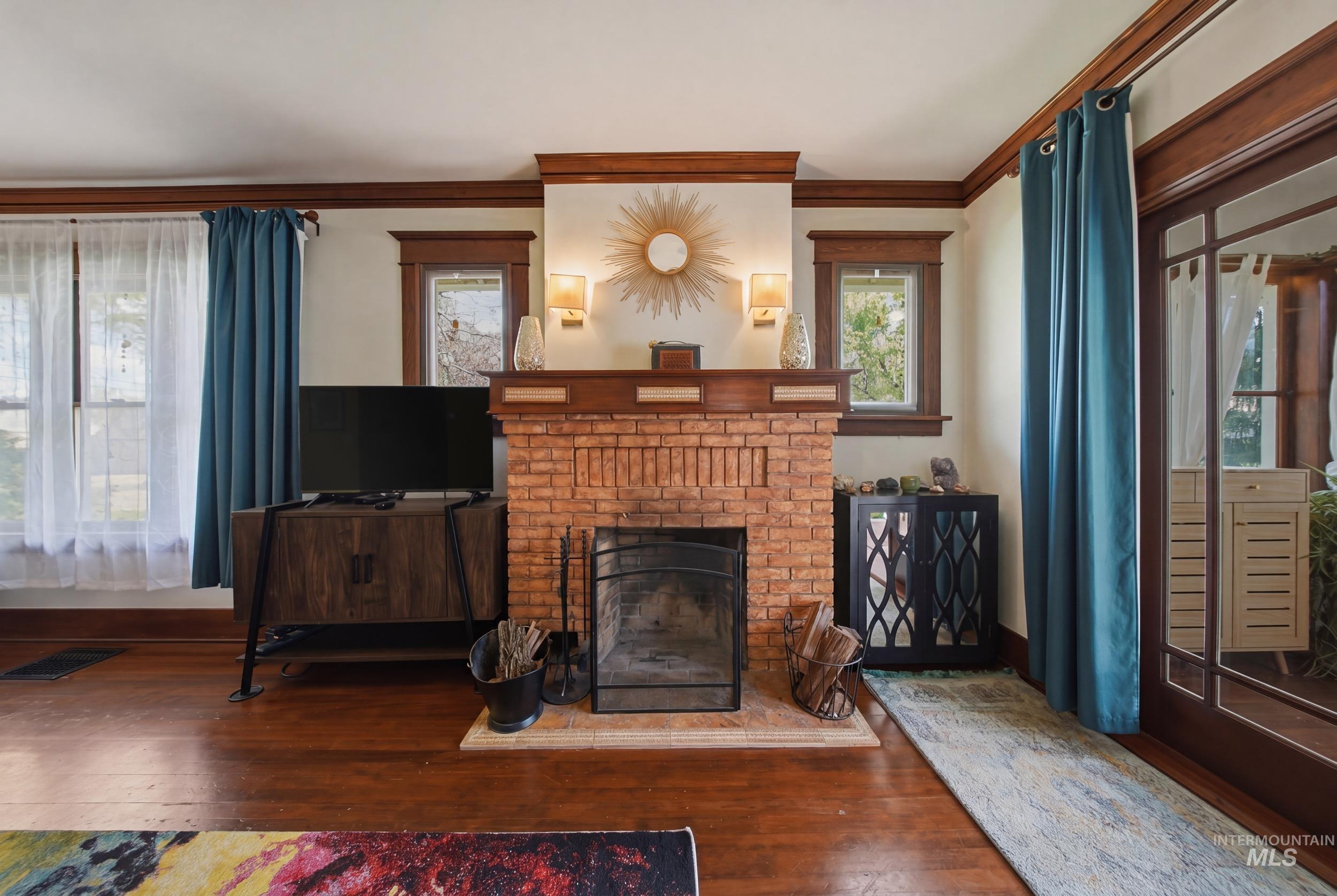 2200 W Bannock St, Boise, Idaho 83702, 2 Bedrooms, 1 Bathroom, Residential For Sale, Price $629,900, 98983202