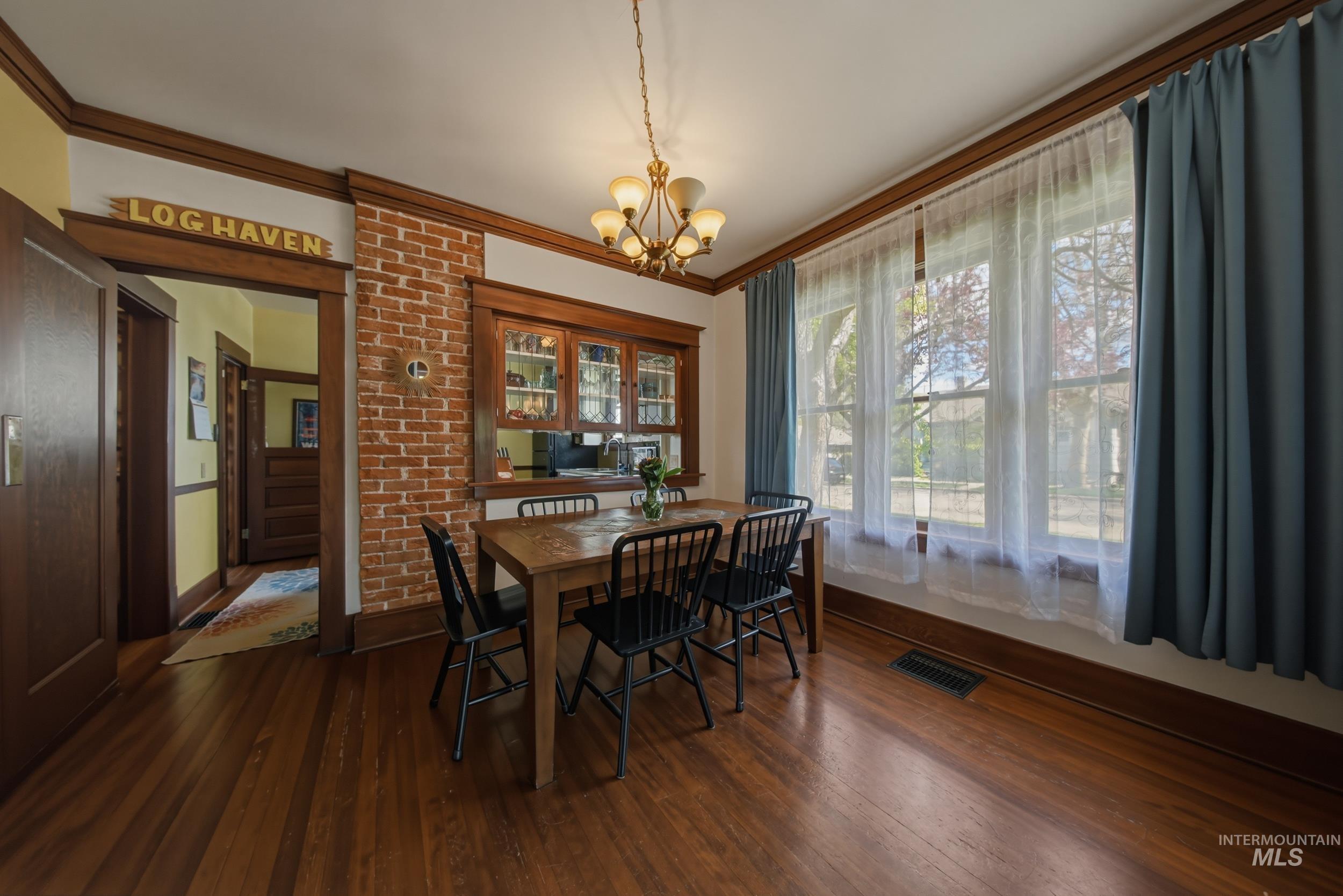 2200 W Bannock St, Boise, Idaho 83702, 2 Bedrooms, 1 Bathroom, Residential For Sale, Price $629,900, 98983202