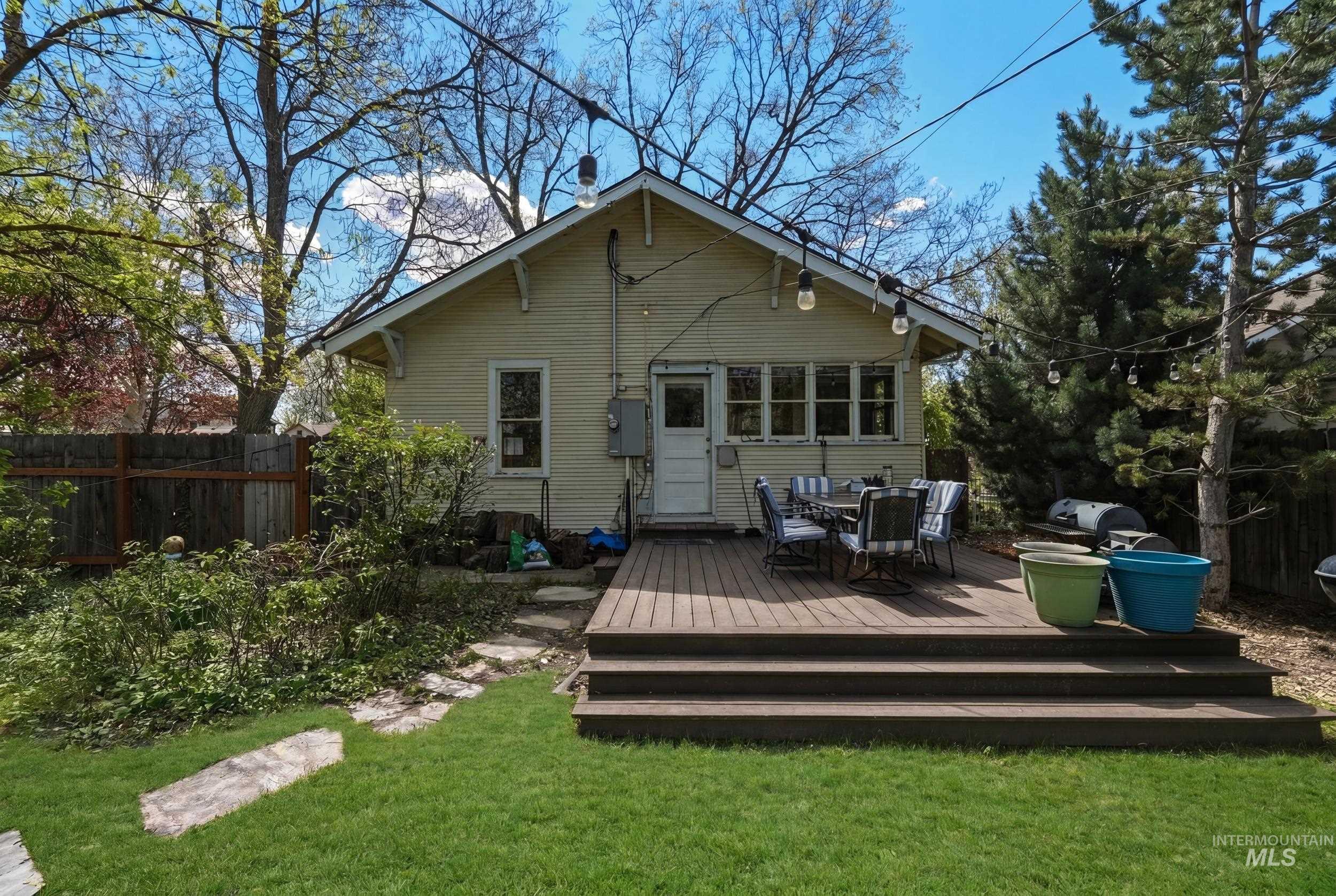 2200 W Bannock St, Boise, Idaho 83702, 2 Bedrooms, 1 Bathroom, Residential For Sale, Price $629,900, 98983202