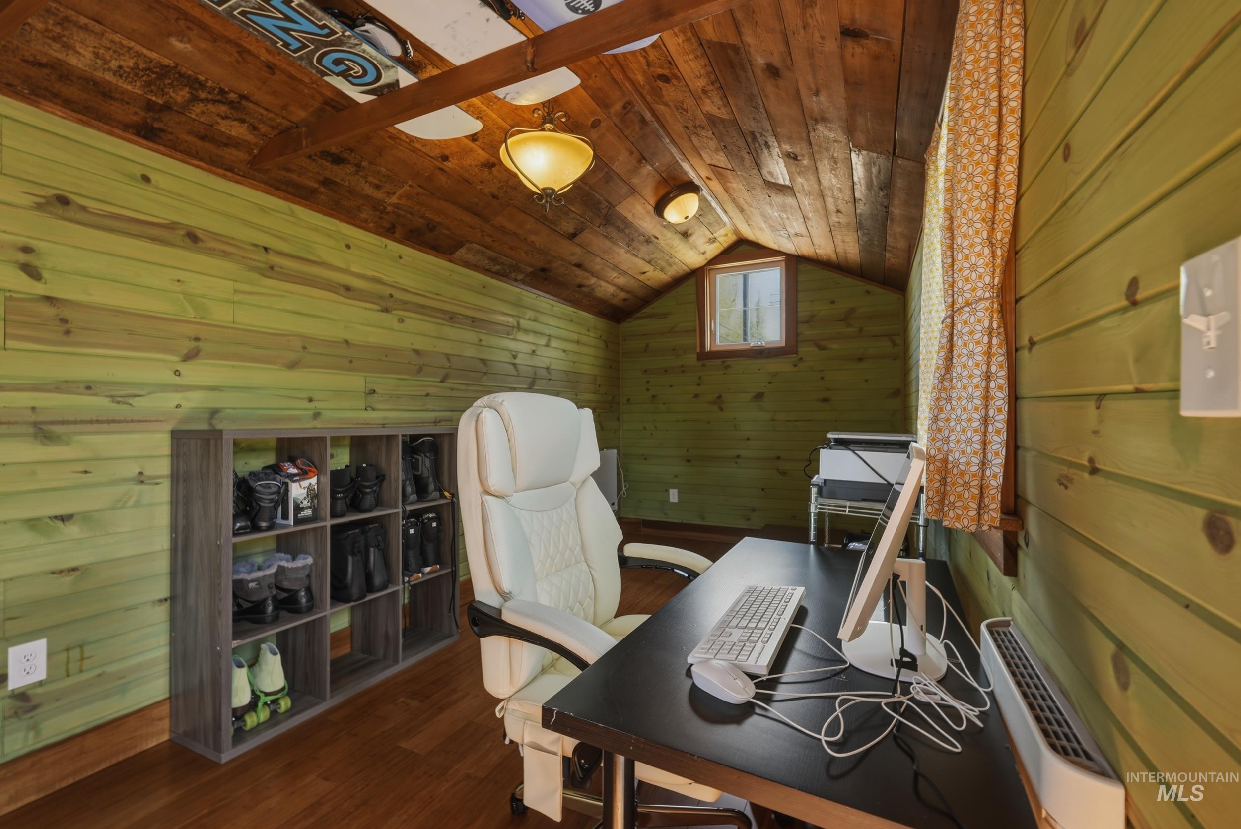 2200 W Bannock St, Boise, Idaho 83702, 2 Bedrooms, 1 Bathroom, Residential For Sale, Price $629,900, 98983202