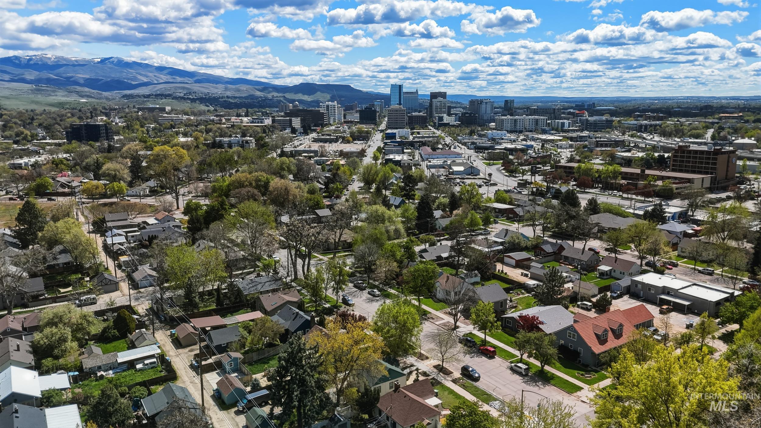 2200 W Bannock St, Boise, Idaho 83702, 2 Bedrooms, 1 Bathroom, Residential For Sale, Price $629,900, 98983202