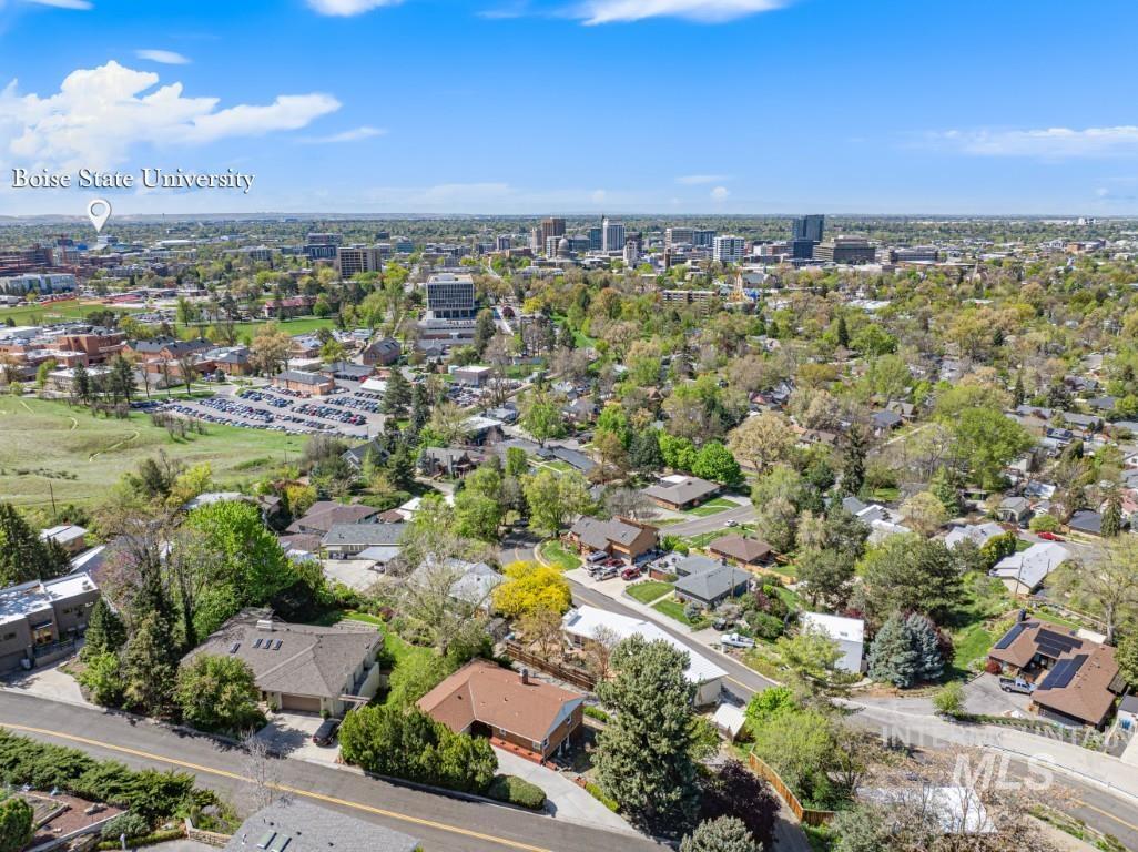 165 W Horizon Dr, Boise, Idaho 83702, 4 Bedrooms, 2 Bathrooms, Residential For Sale, Price $1,260,000, 98983204